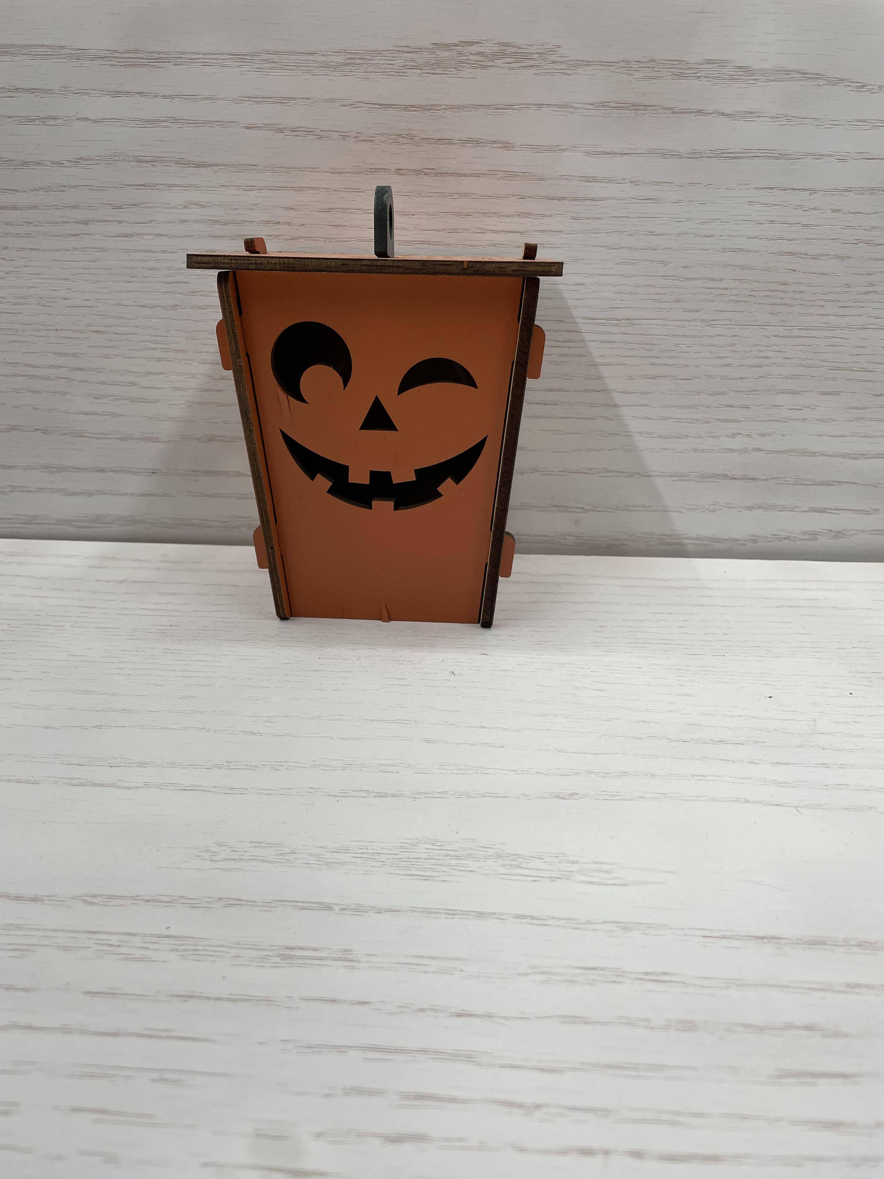 Wooden Jack-O-Lanterns Set