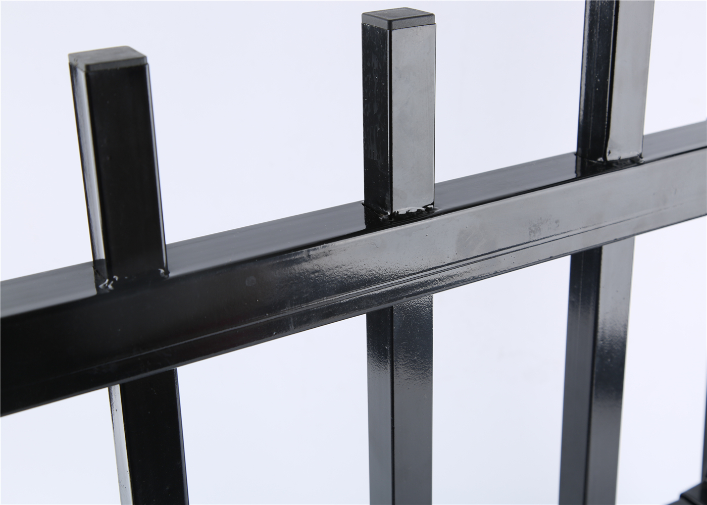 Garrison Fencing Post