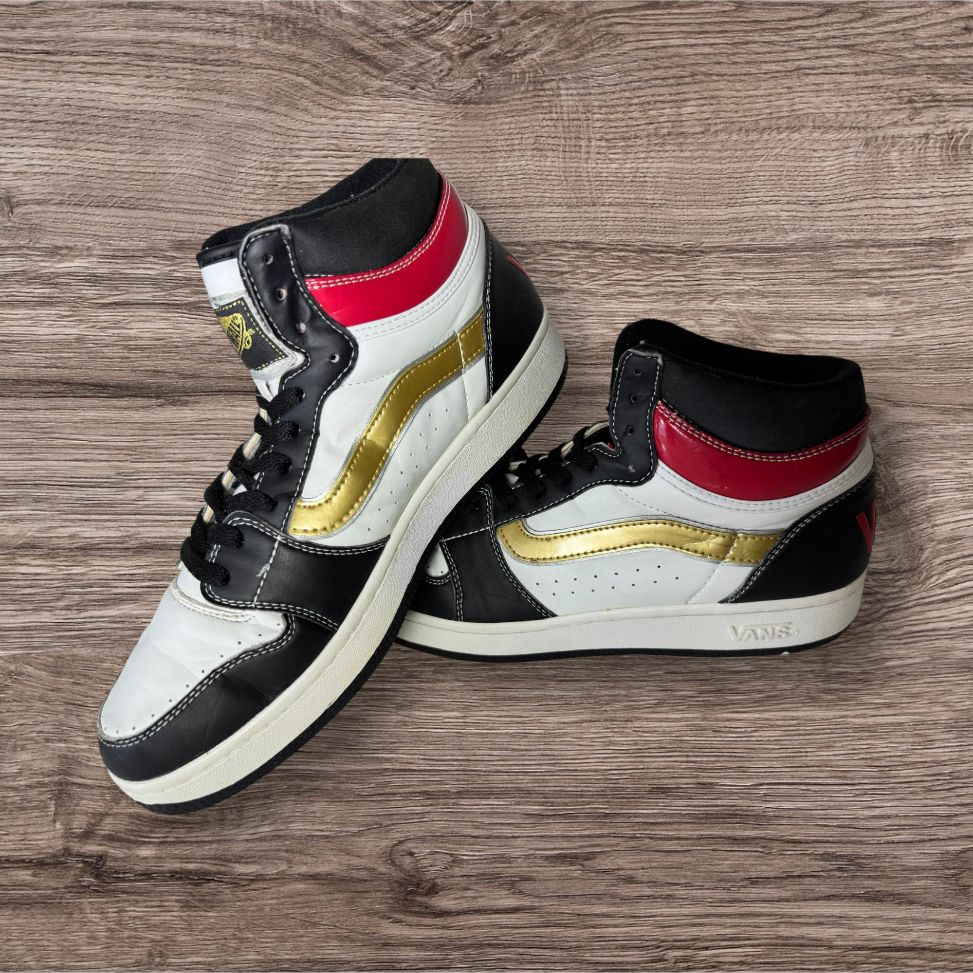 015 Vans High-Top Sneakers