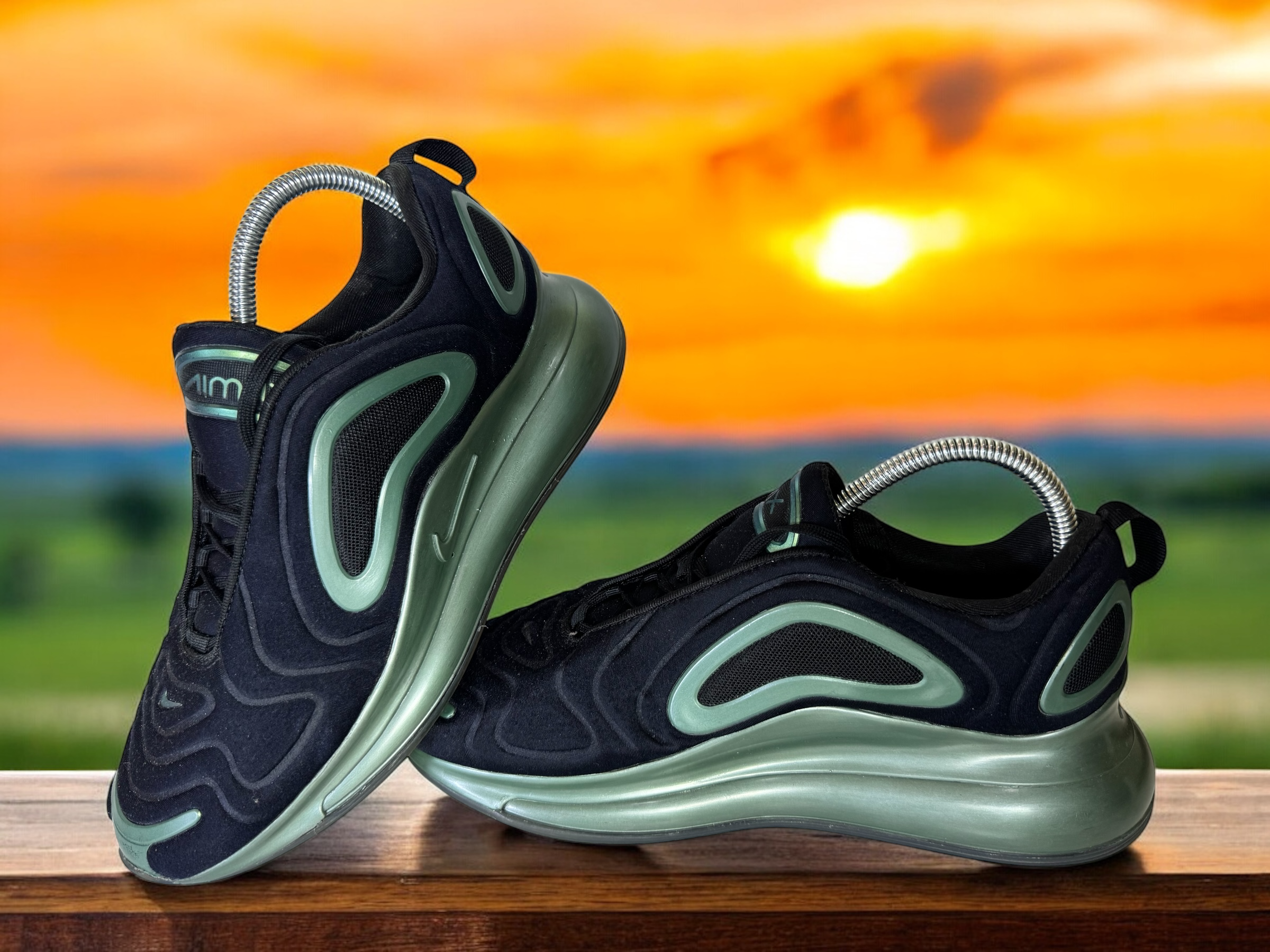 021 NIKE AIR MAX 720