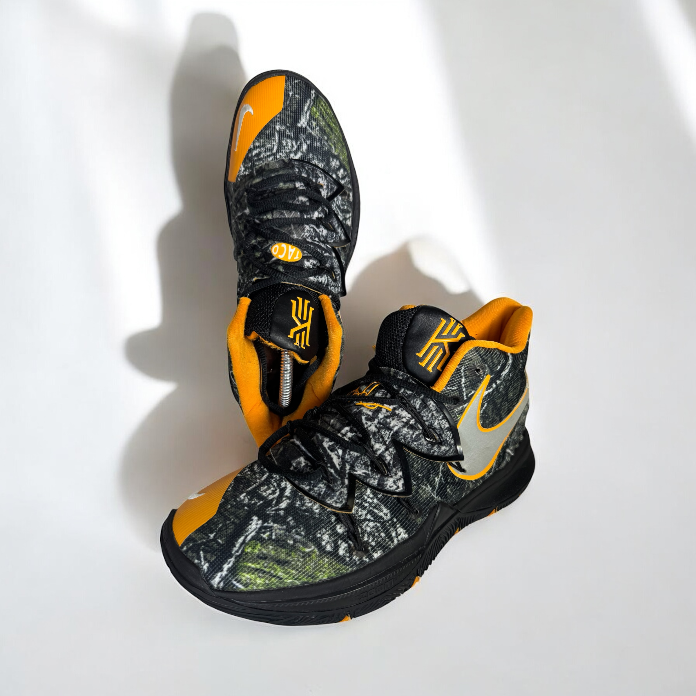 027 Nike Kyrie Basketball Shoes