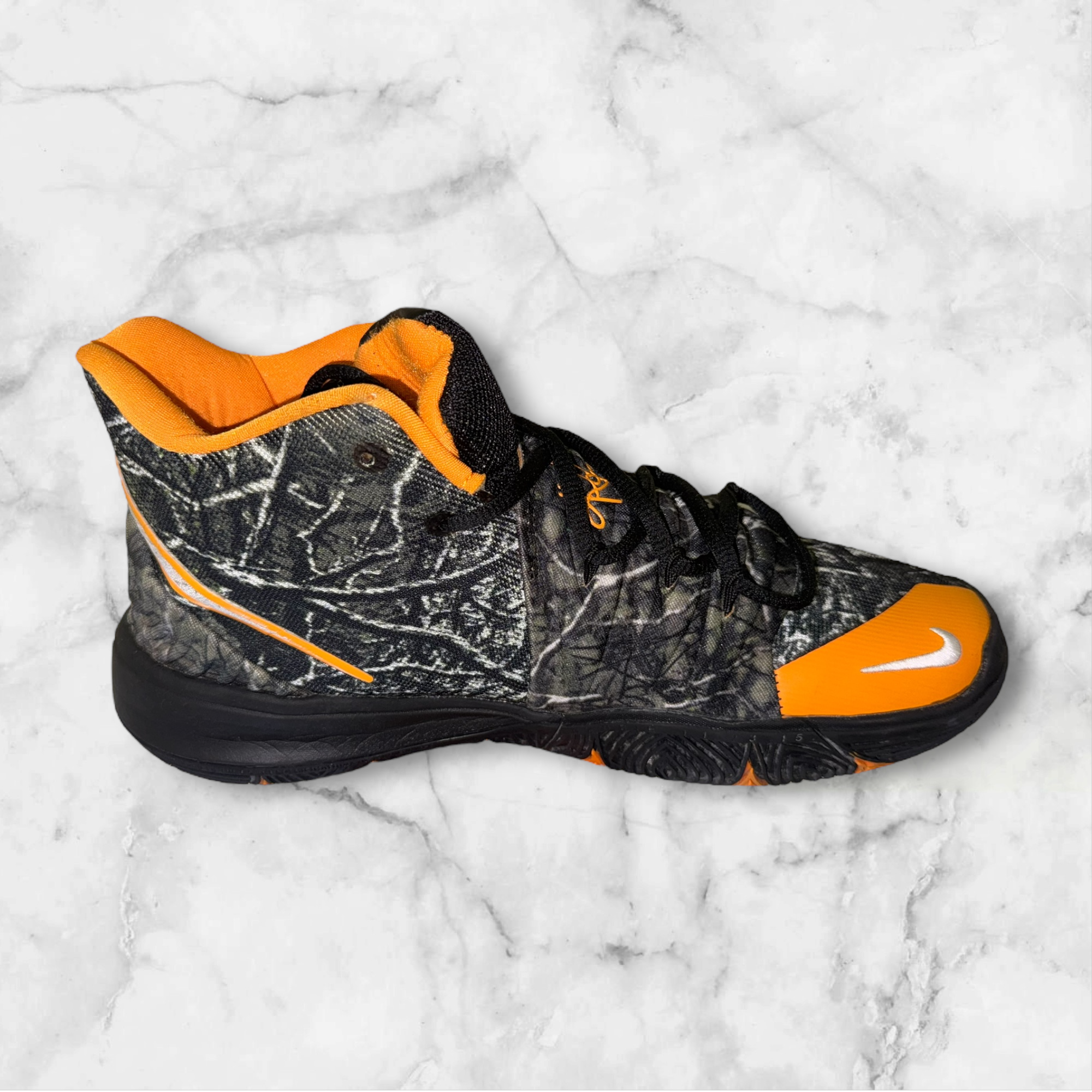 027 Nike Kyrie Basketball Shoes