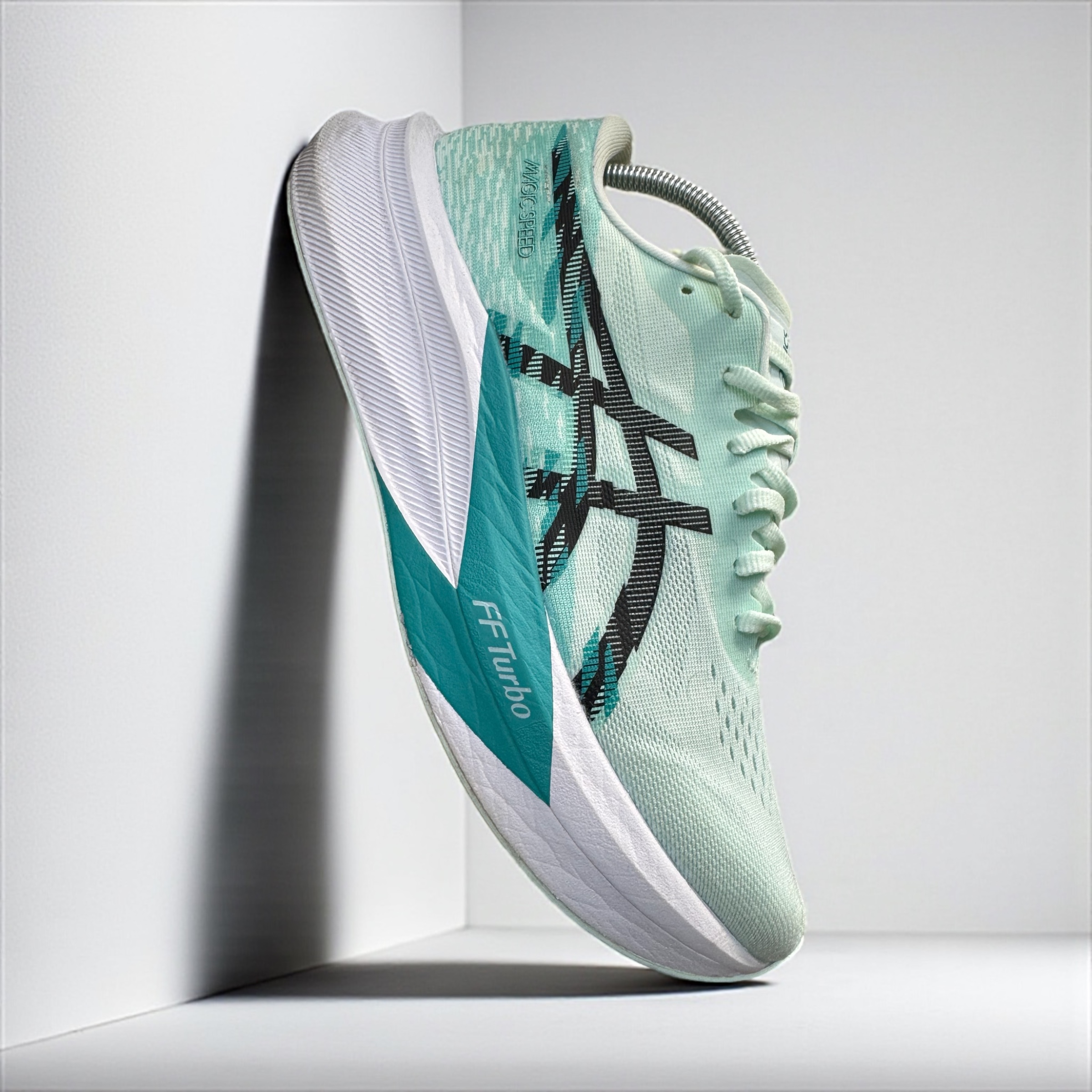 048 ASICS Magic Speed 4