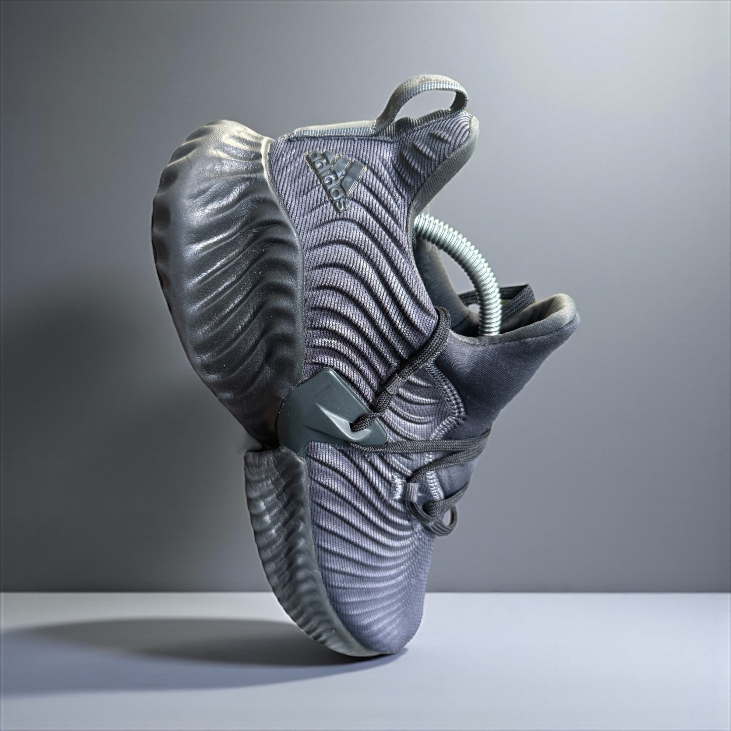 047 Adidas Alpha Bounce