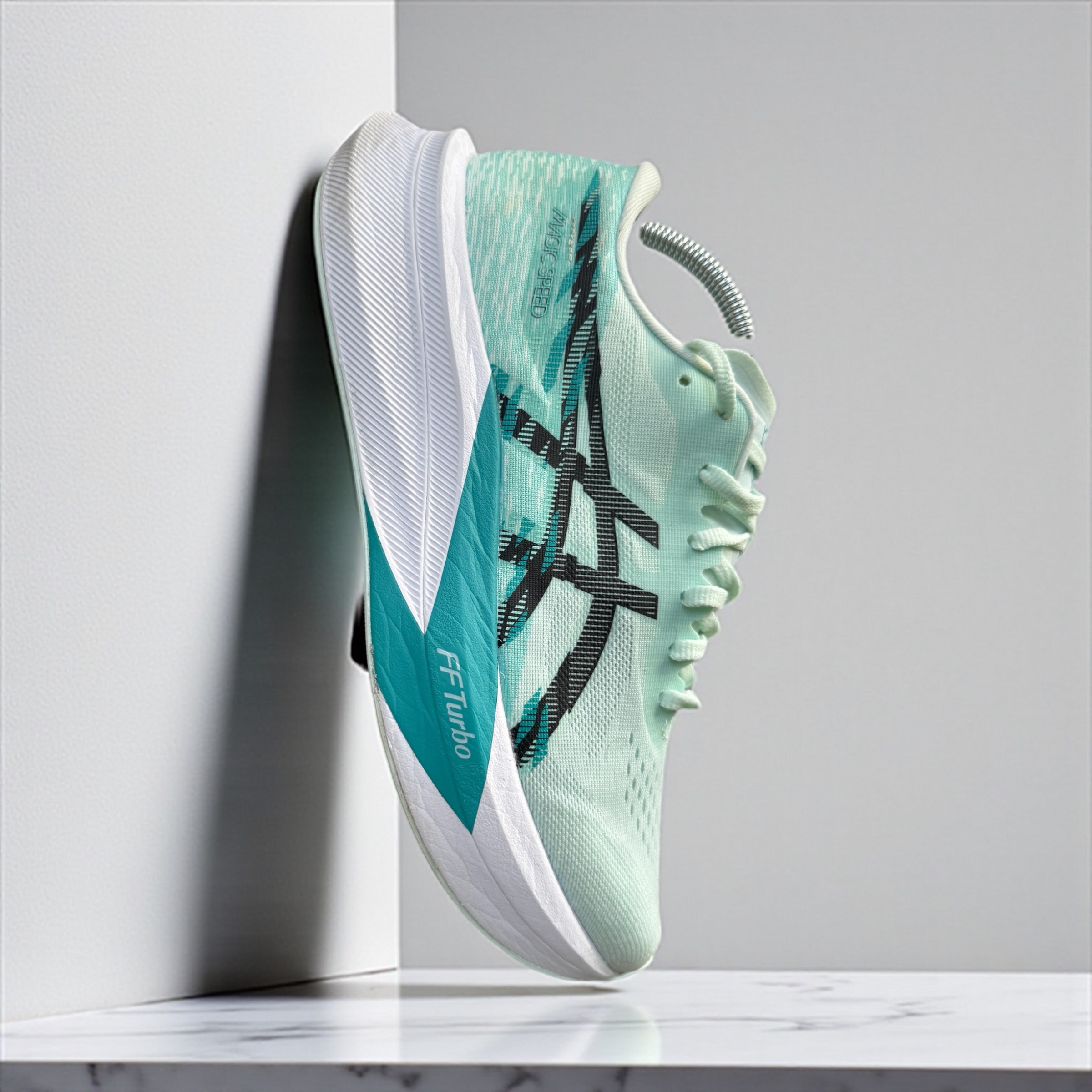 048 ASICS Magic Speed 4