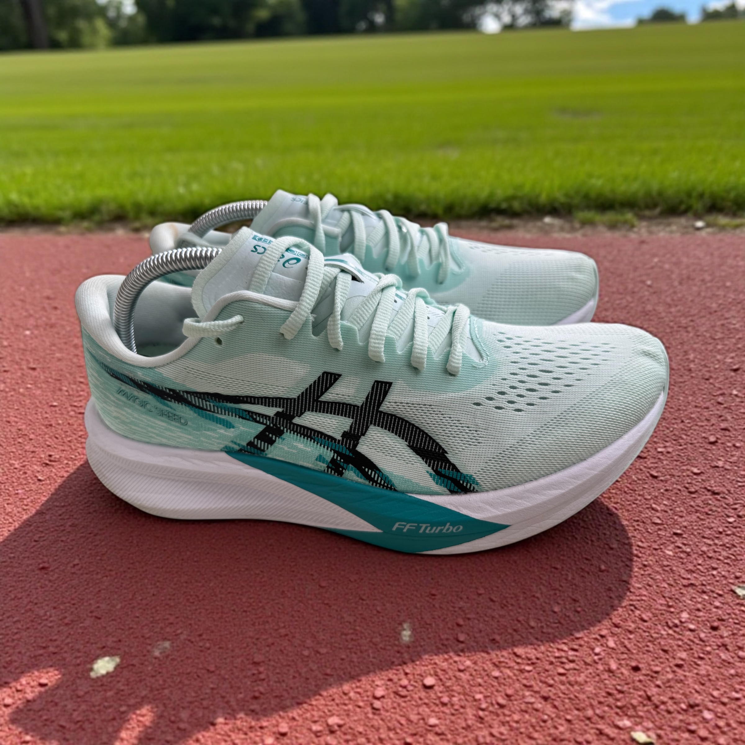 048 ASICS Magic Speed 4