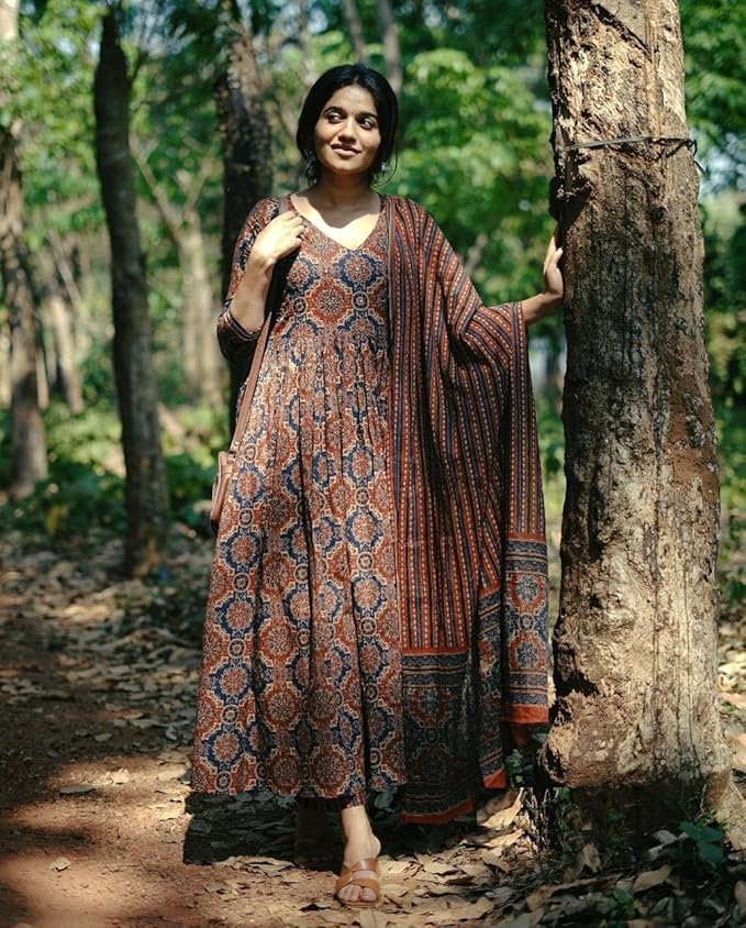 KLOSIA Women's Viscose Printed Flared A-Line Kurta With Pant And Dupatta Suit Set | Kurta Set