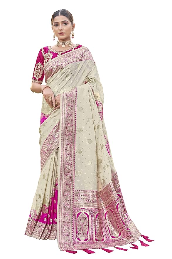 MANOHARI Most Trendy Jacquard Work Woven Saree with Unstitch Blouse Piece