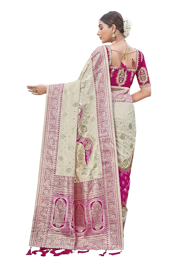 MANOHARI Most Trendy Jacquard Work Woven Saree with Unstitch Blouse Piece