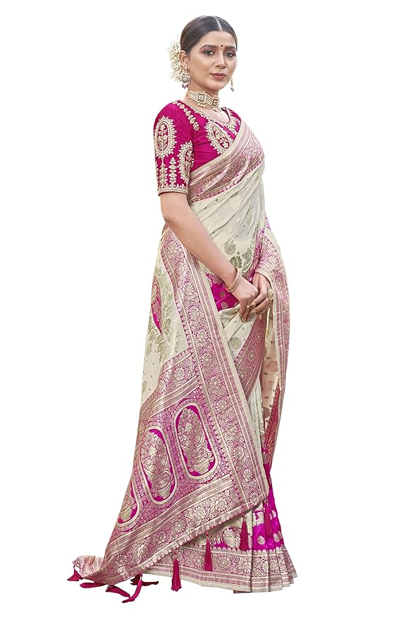 MANOHARI Most Trendy Jacquard Work Woven Saree with Unstitch Blouse Piece