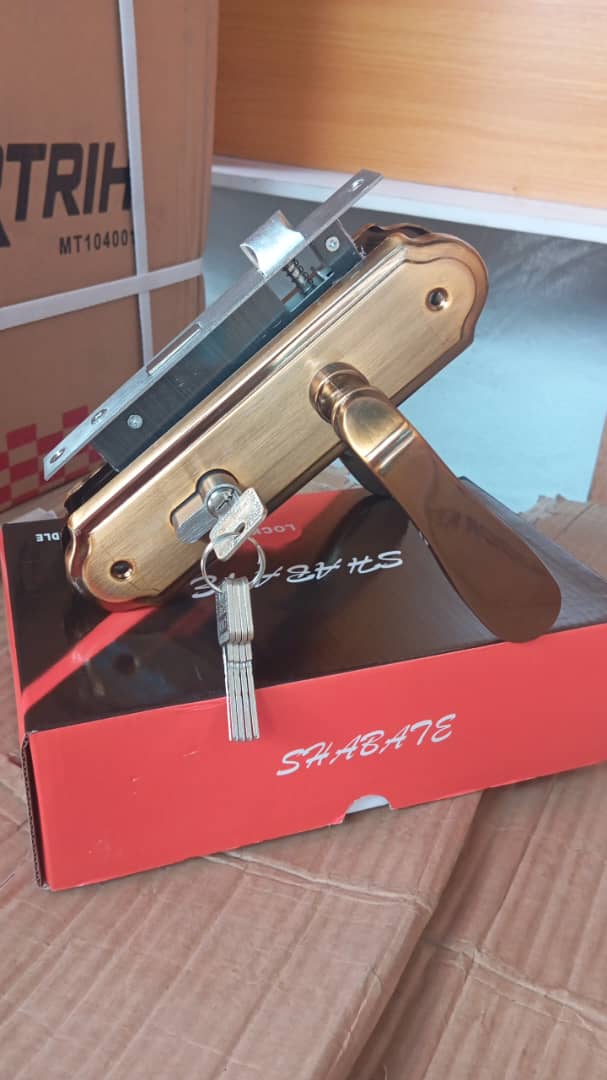 Door Lock Set with Handle and Keys