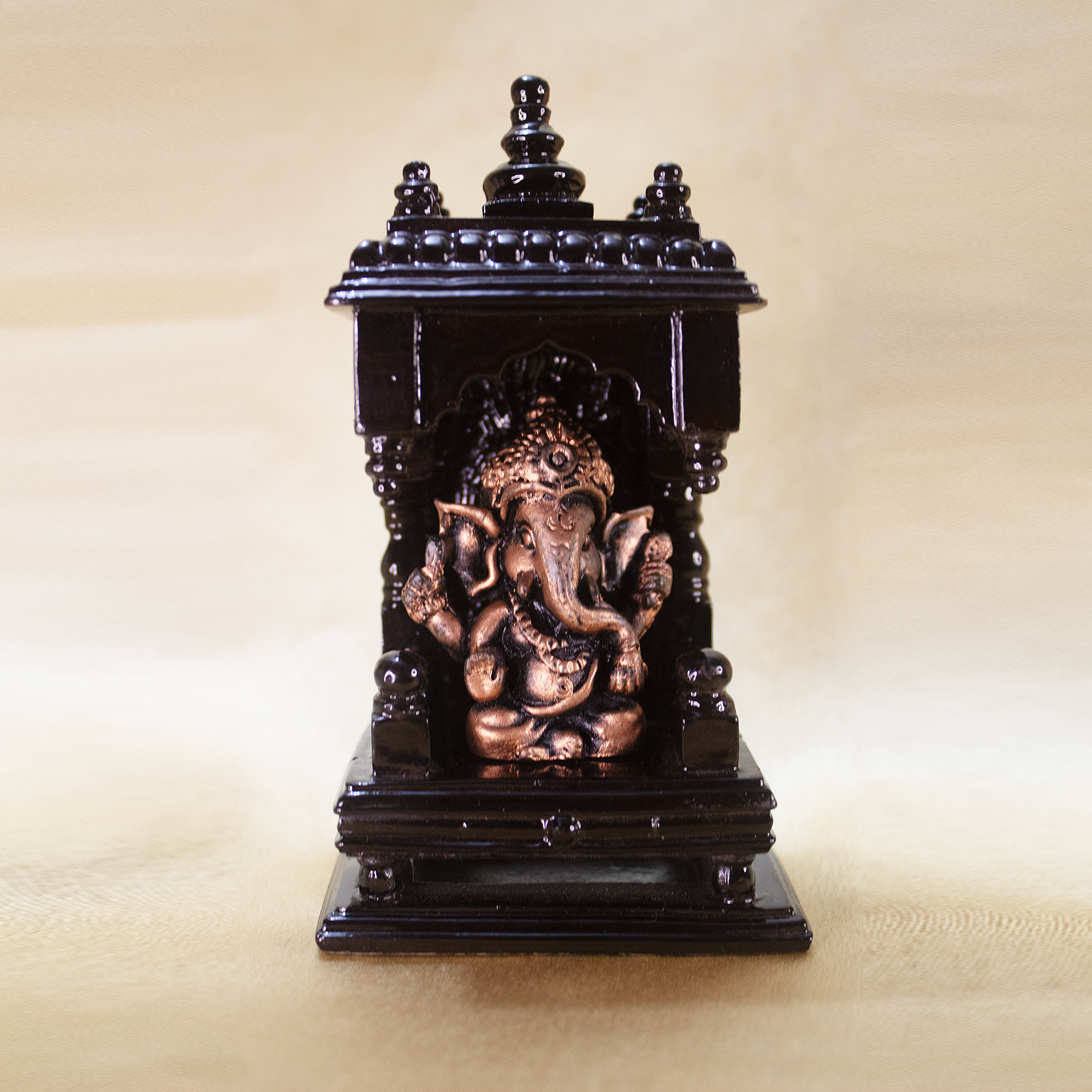Ganesha Idol with Copper Painted and Fiber Mandir