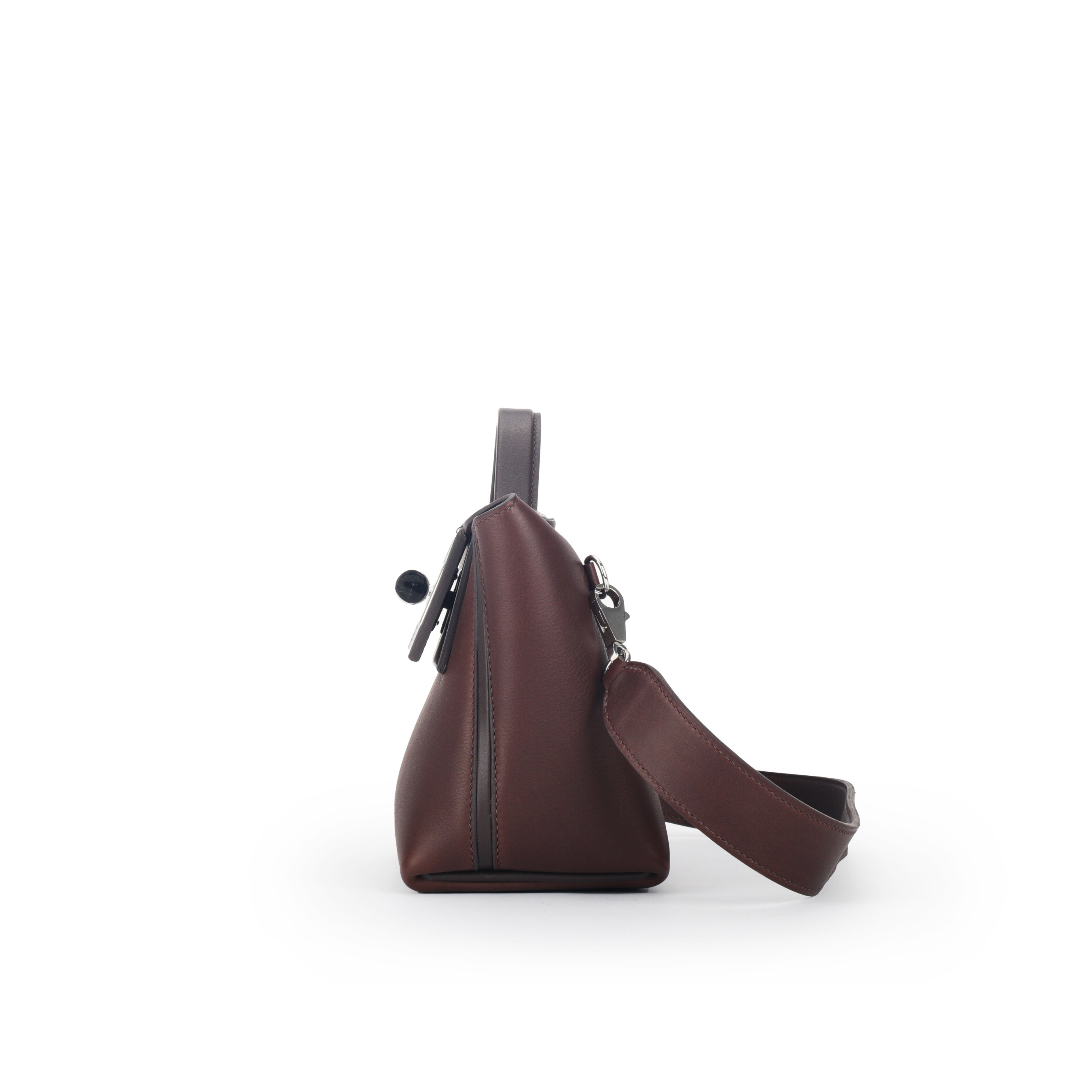 2424 (saddle Leather)