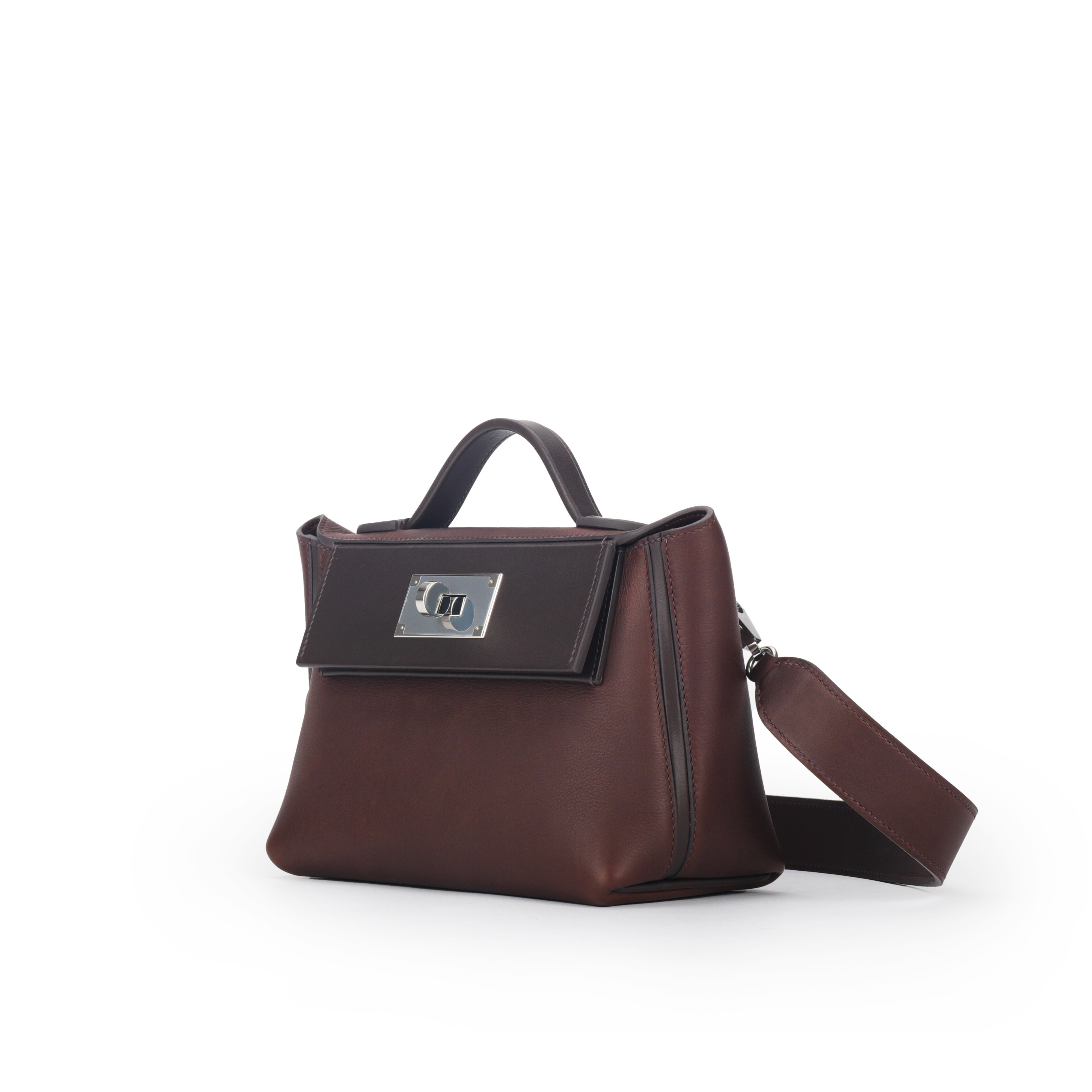 2424 (saddle Leather)