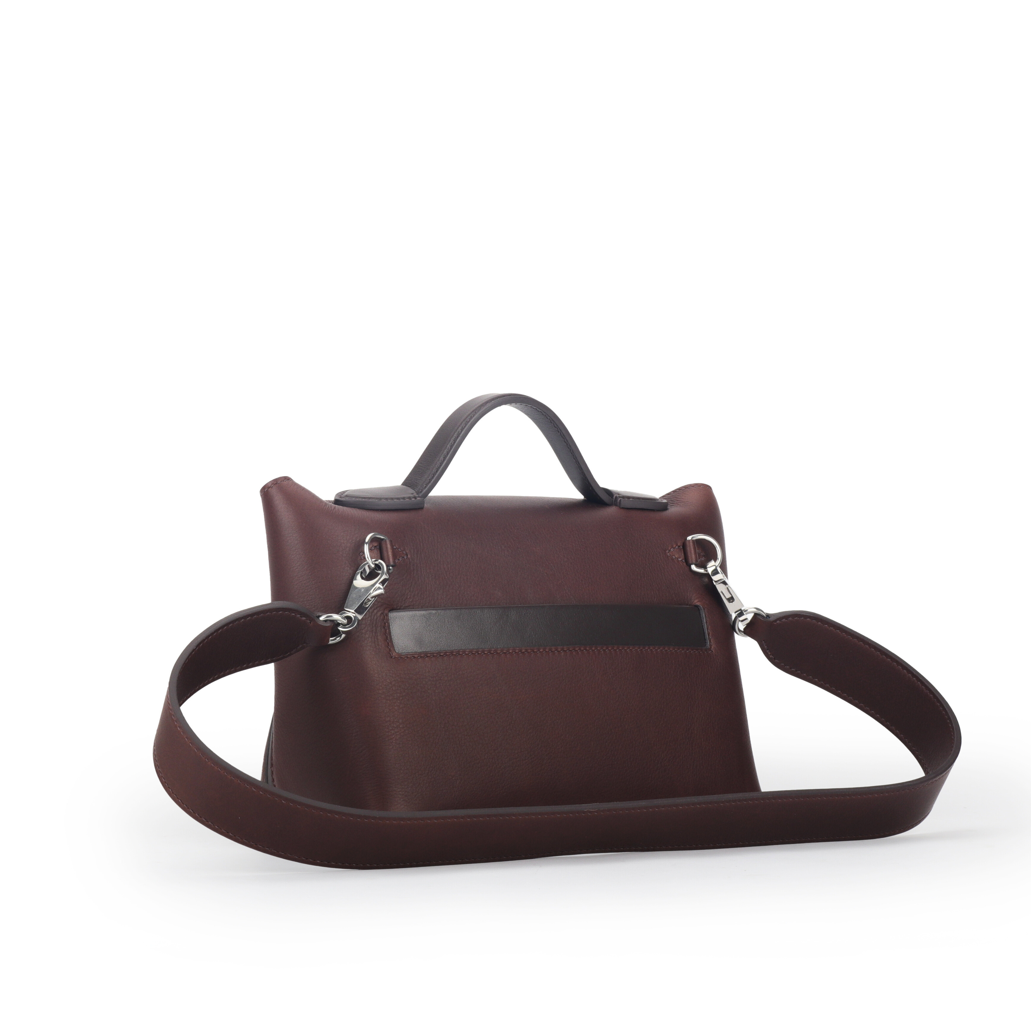 2424 (saddle Leather)