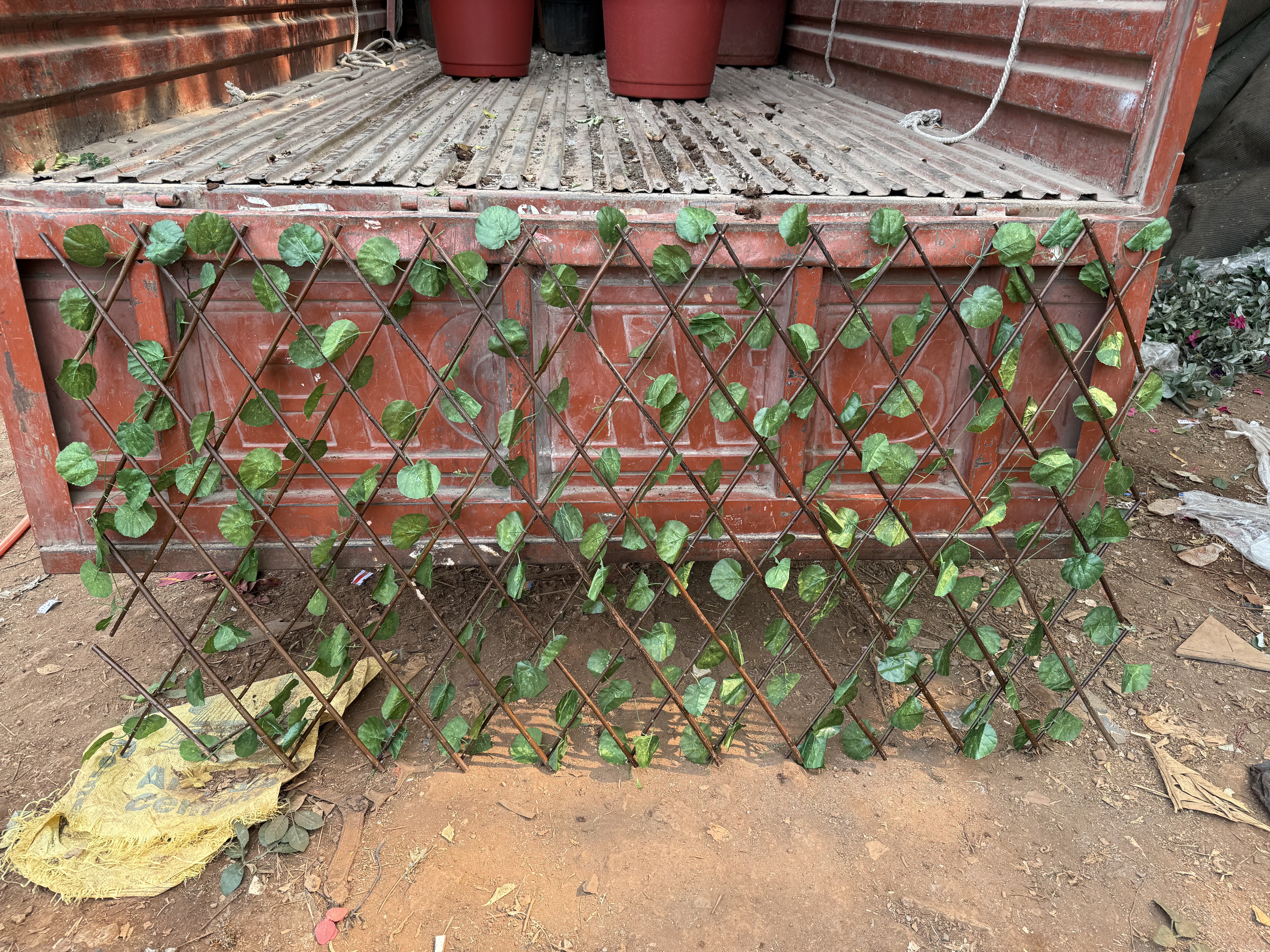 Expandable Artificial Leaf Trellis - Rental