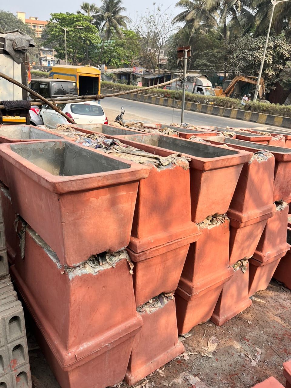 Large Square Terracotta Planters - Rental 