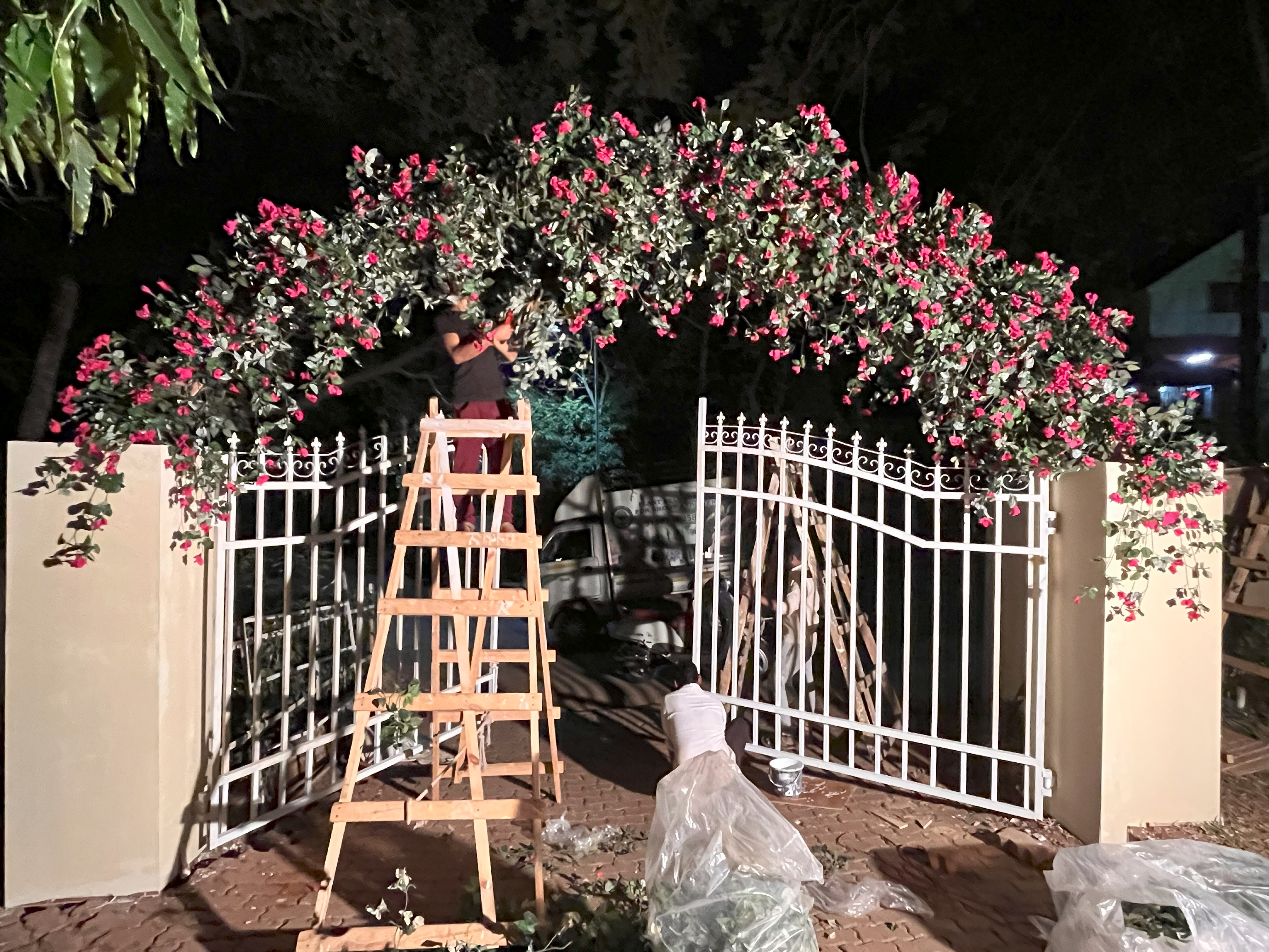 Decorative Floral Archway - Rental