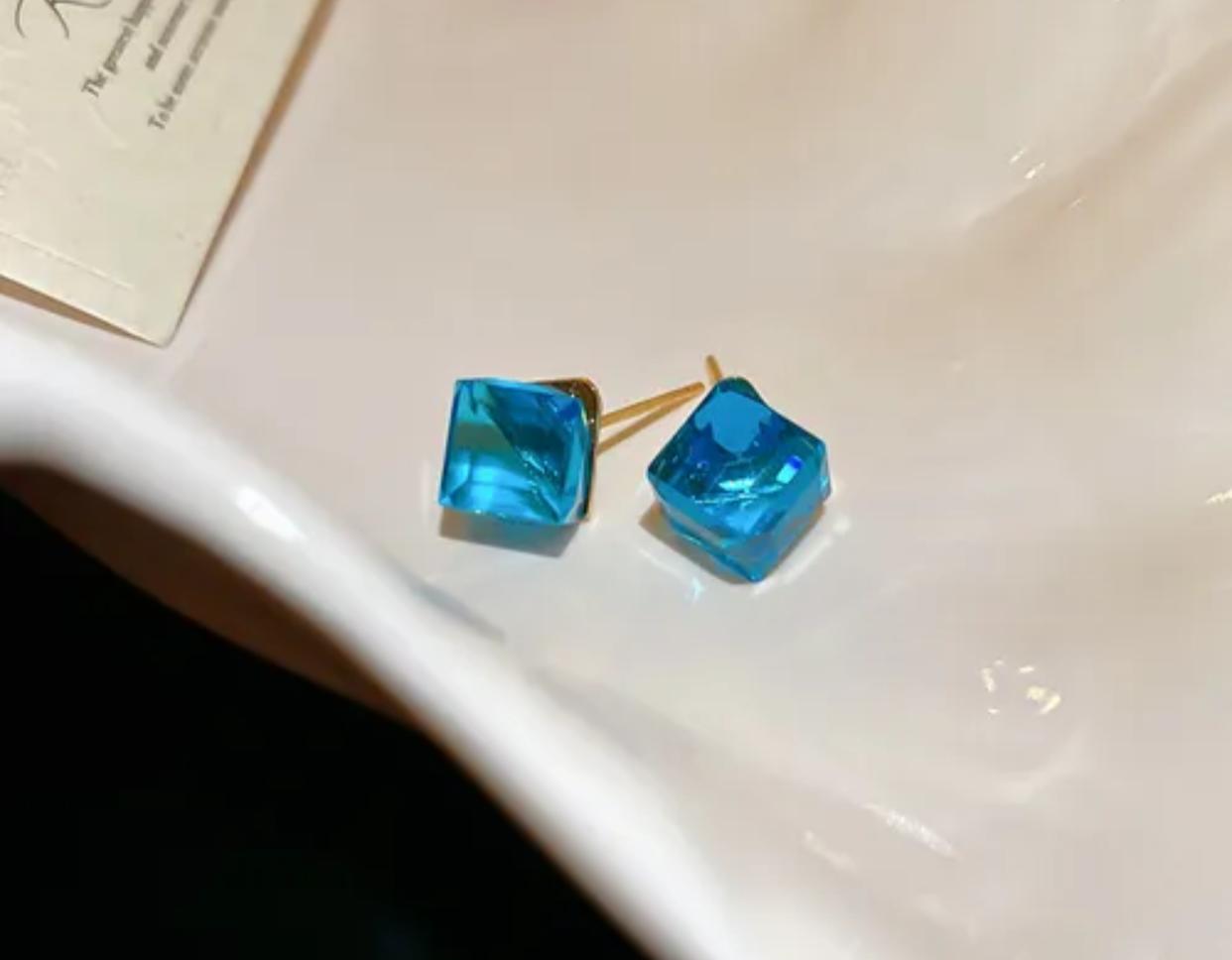 Premium Quality stainless Steel Studs