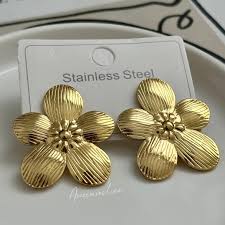 Stainless Steel Premium Quality Studs