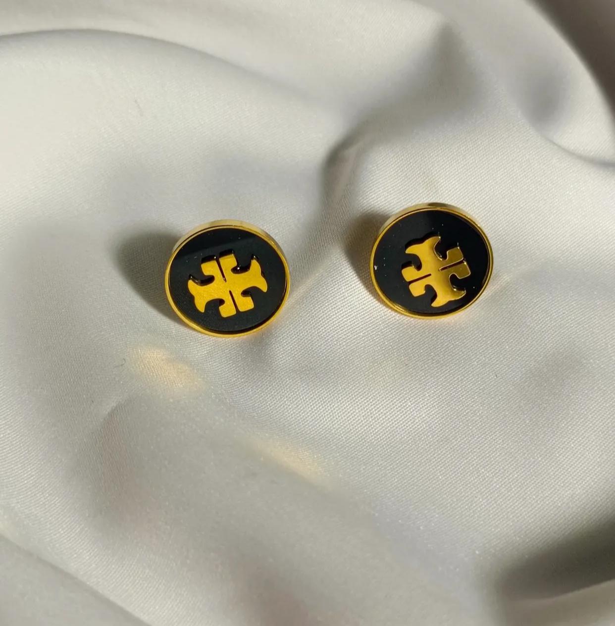 Stainless Steel Premium Quality Studs