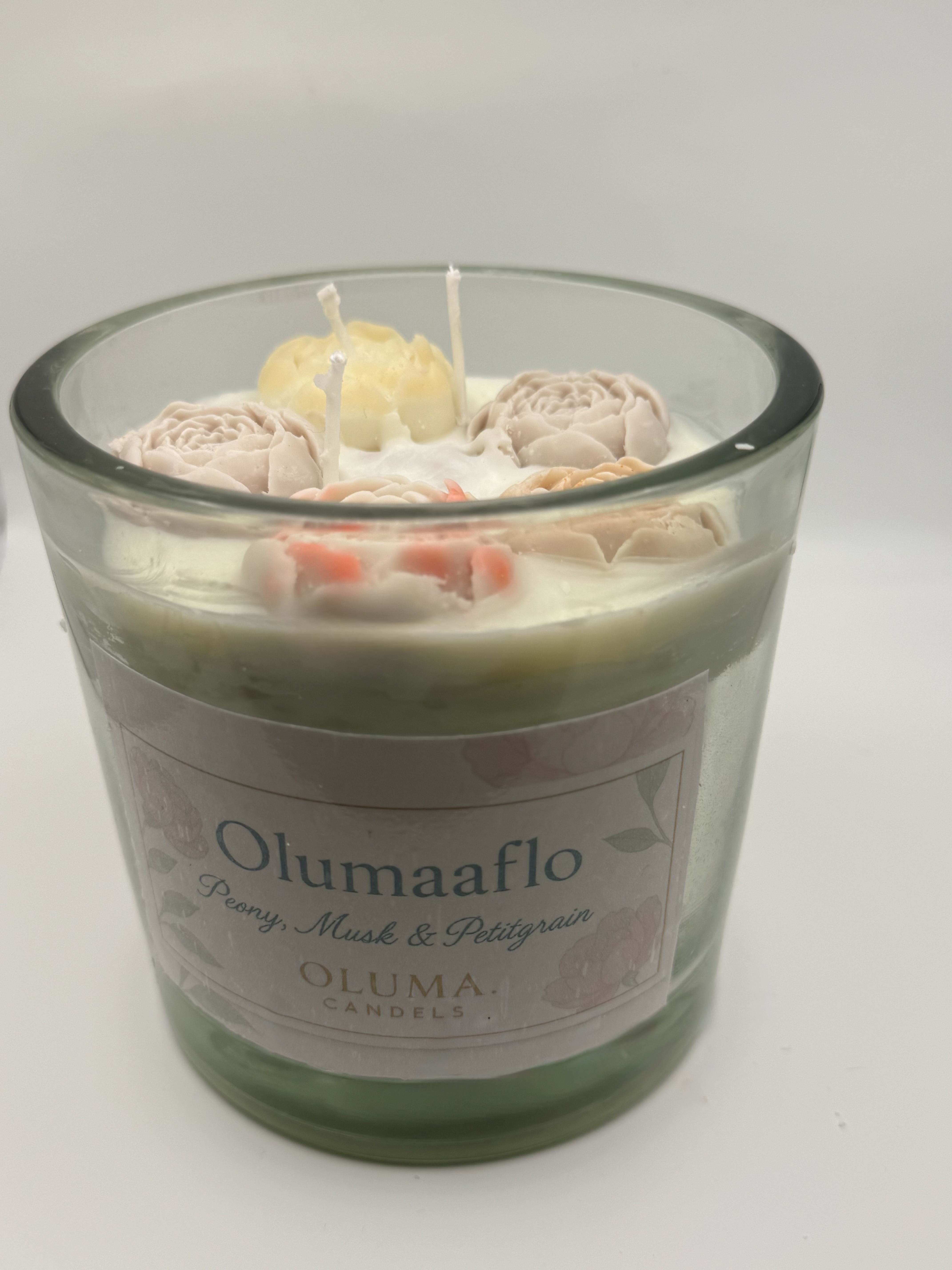 Olumaaflo Candle