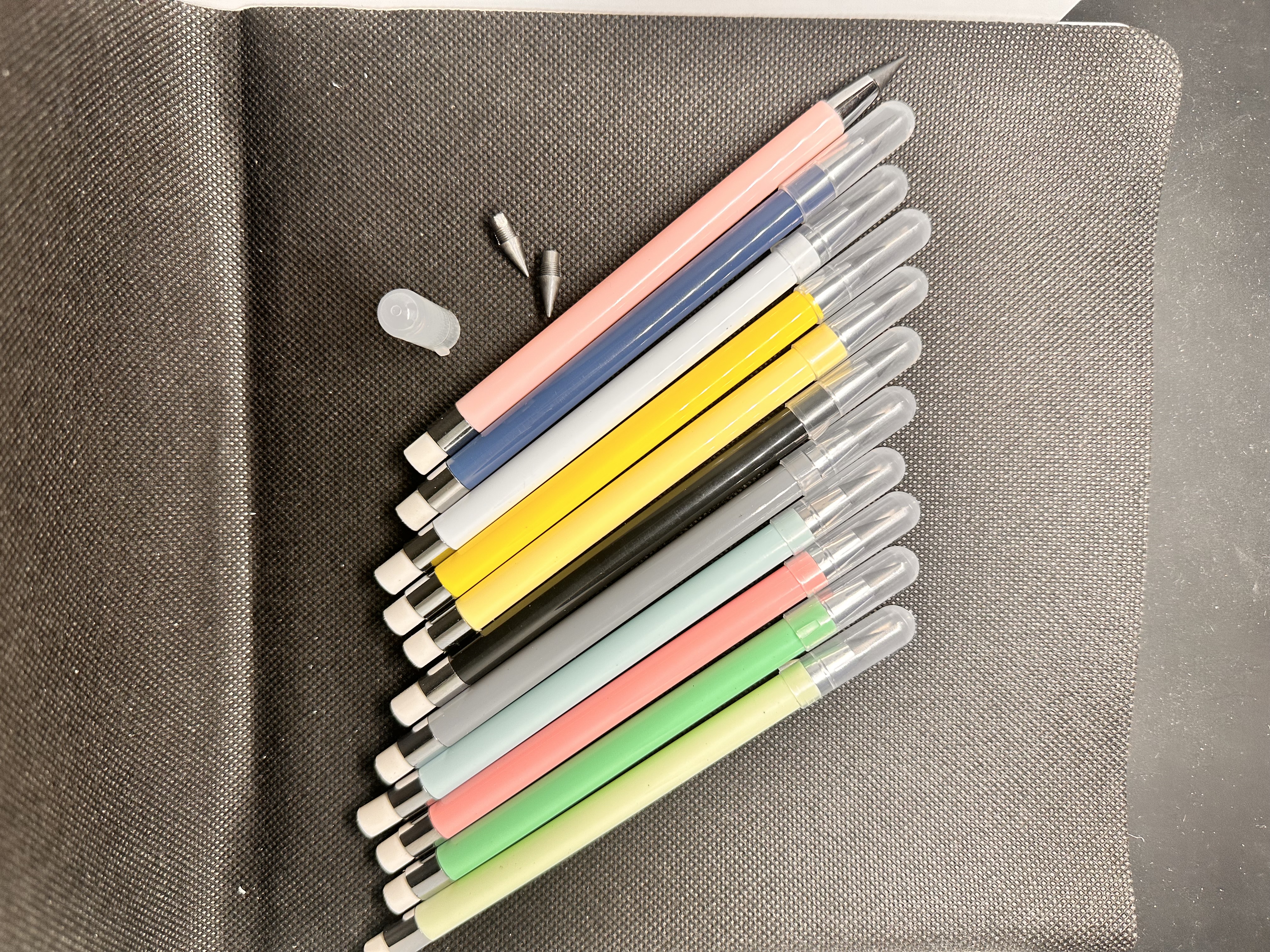 Magic free pencil with replacement tips