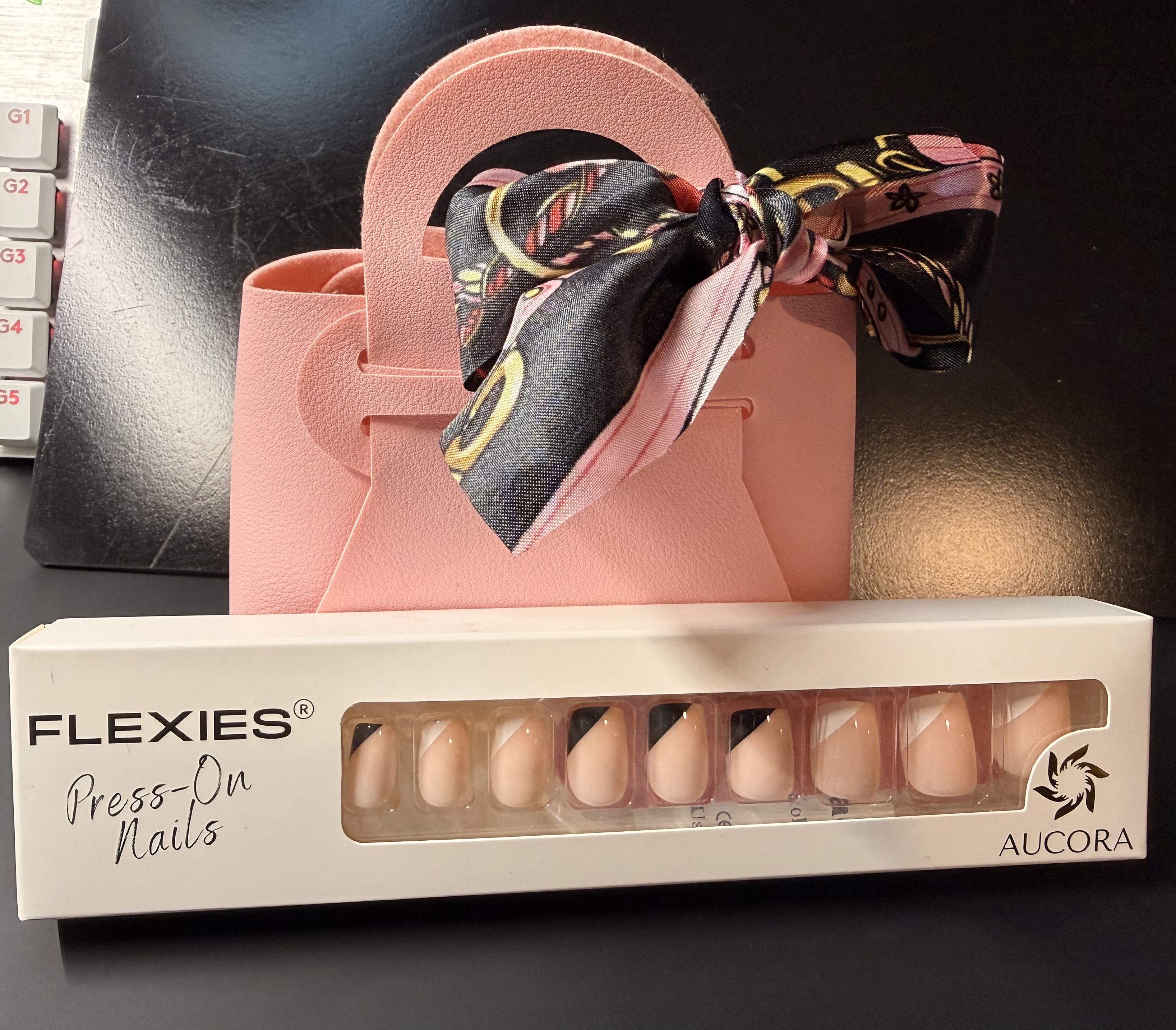 Handbag storage/charm with Flexie press on nails