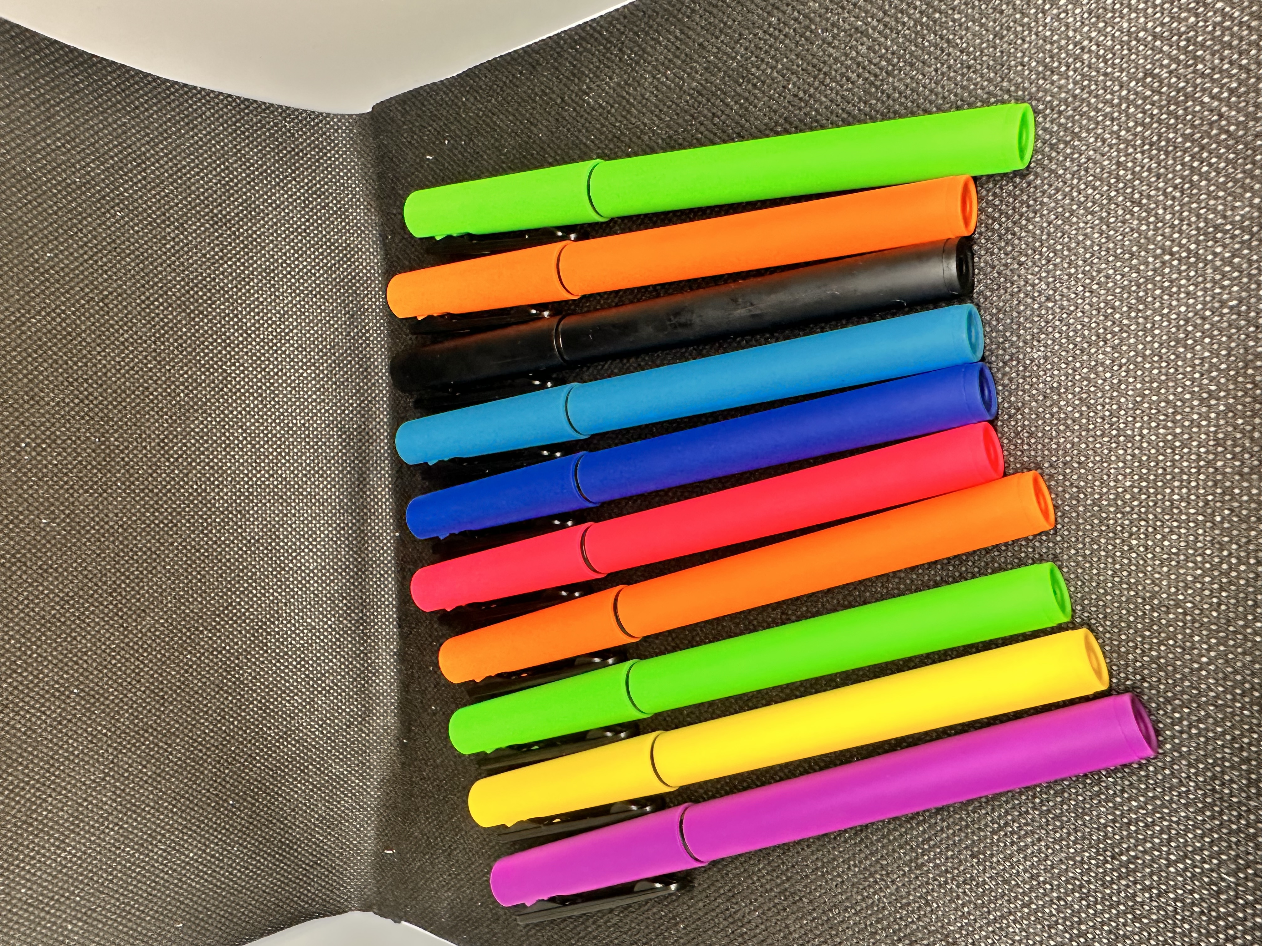 Vibrant Black Ink Pens