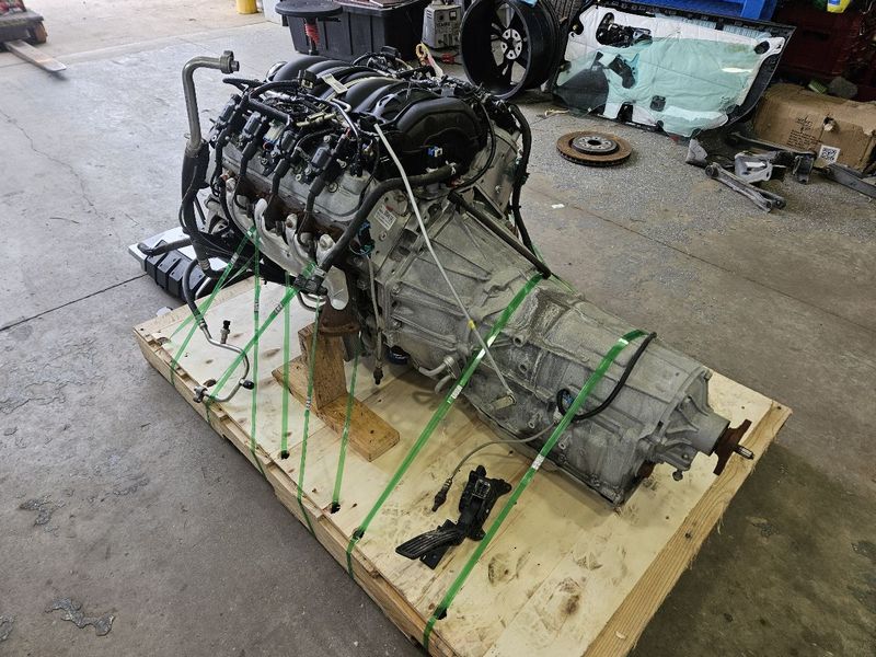 2015 Engine Assembly Chevy Camaro 6.2 l