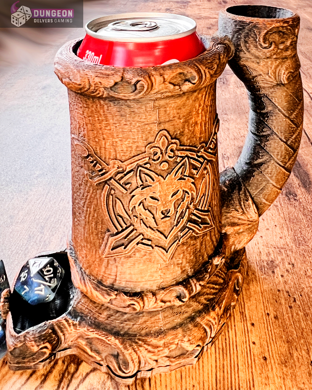 Wolf Dice Tower Can Cosy – Fantasy Crest Mug Dice Roller for RPG & Tabletop Gaming LARP Gift