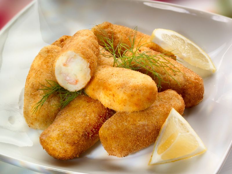 CROQUETAS DE PESCADO Y MARISCO