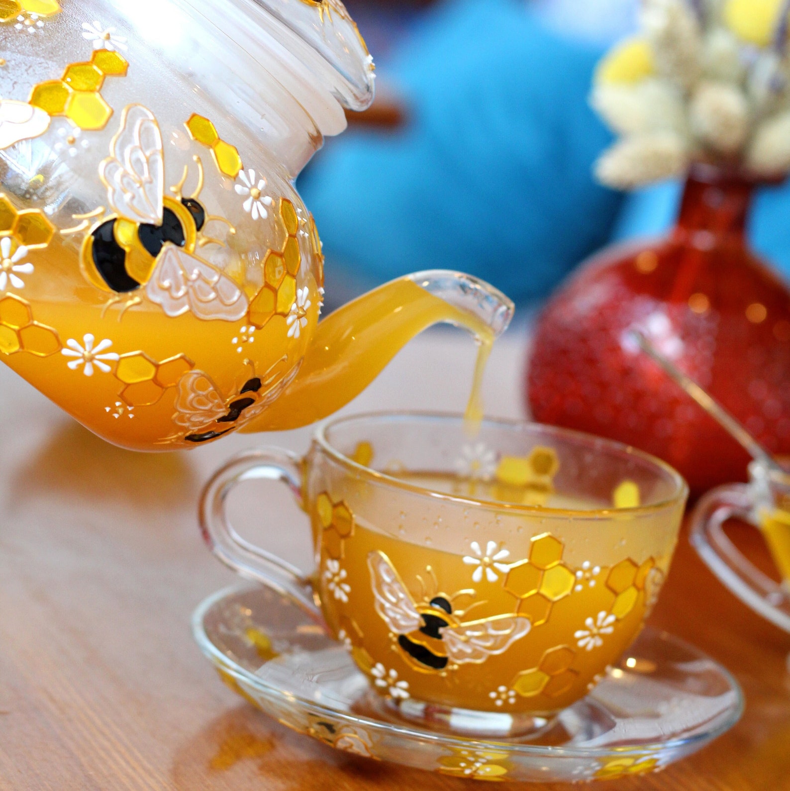 Bee tea set Personalised Mother's day gift Granny gift Kitchen decor Handpainted bee mug Bee and honeycomb teapot with infuser Birthday gift