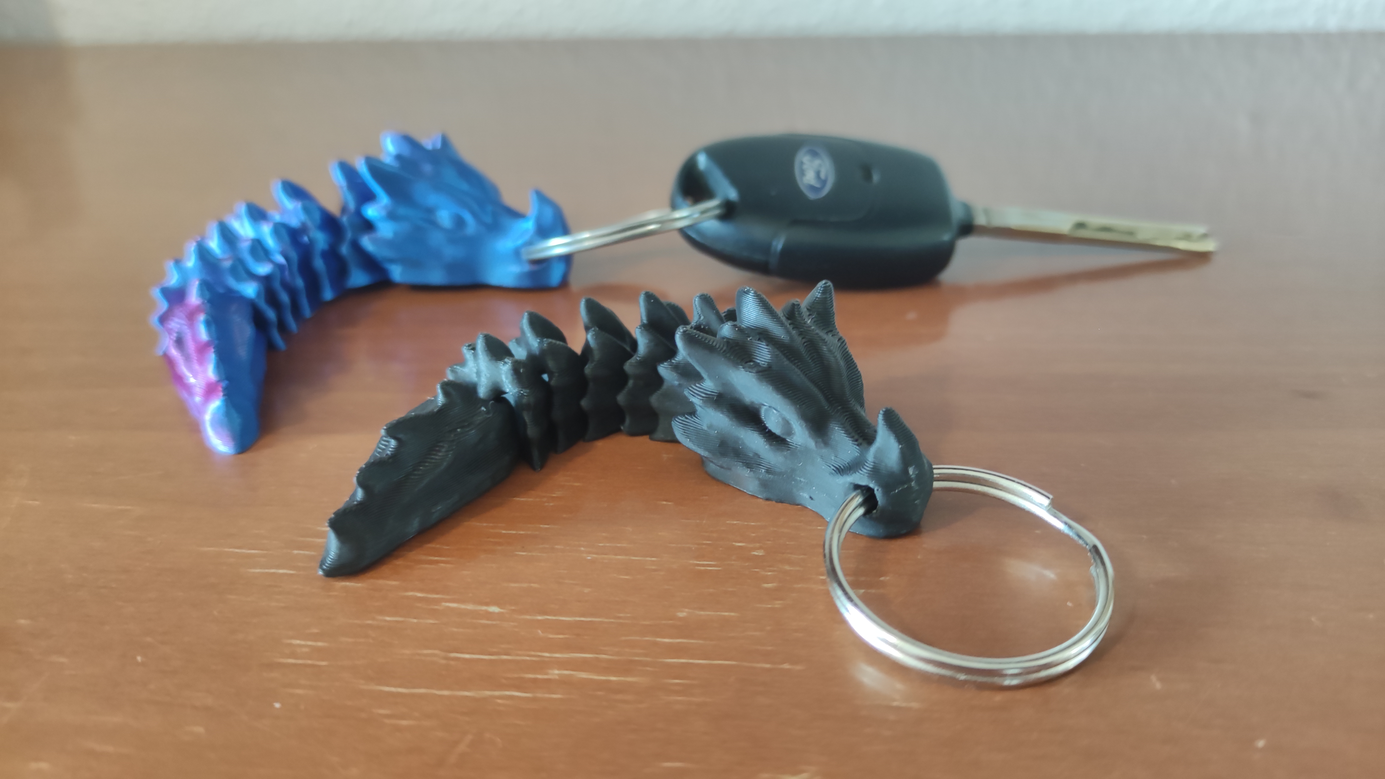 Llavero dragón articulable