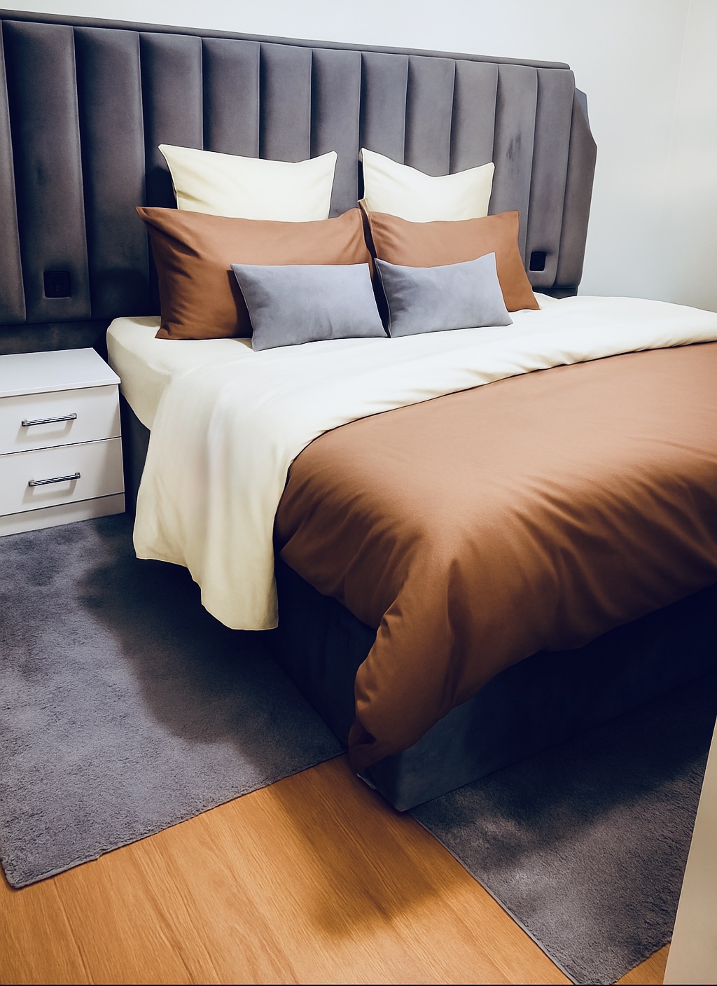 Parure housse de couette réversible – Marron & Blanc cassé