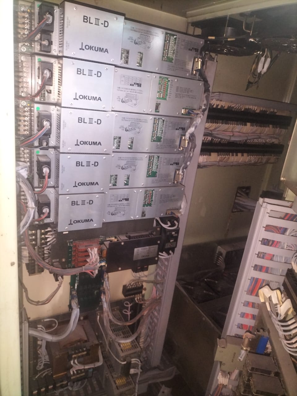 Okuma – Model LR35-M