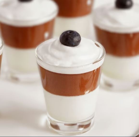 Mousse aux deux chocolat