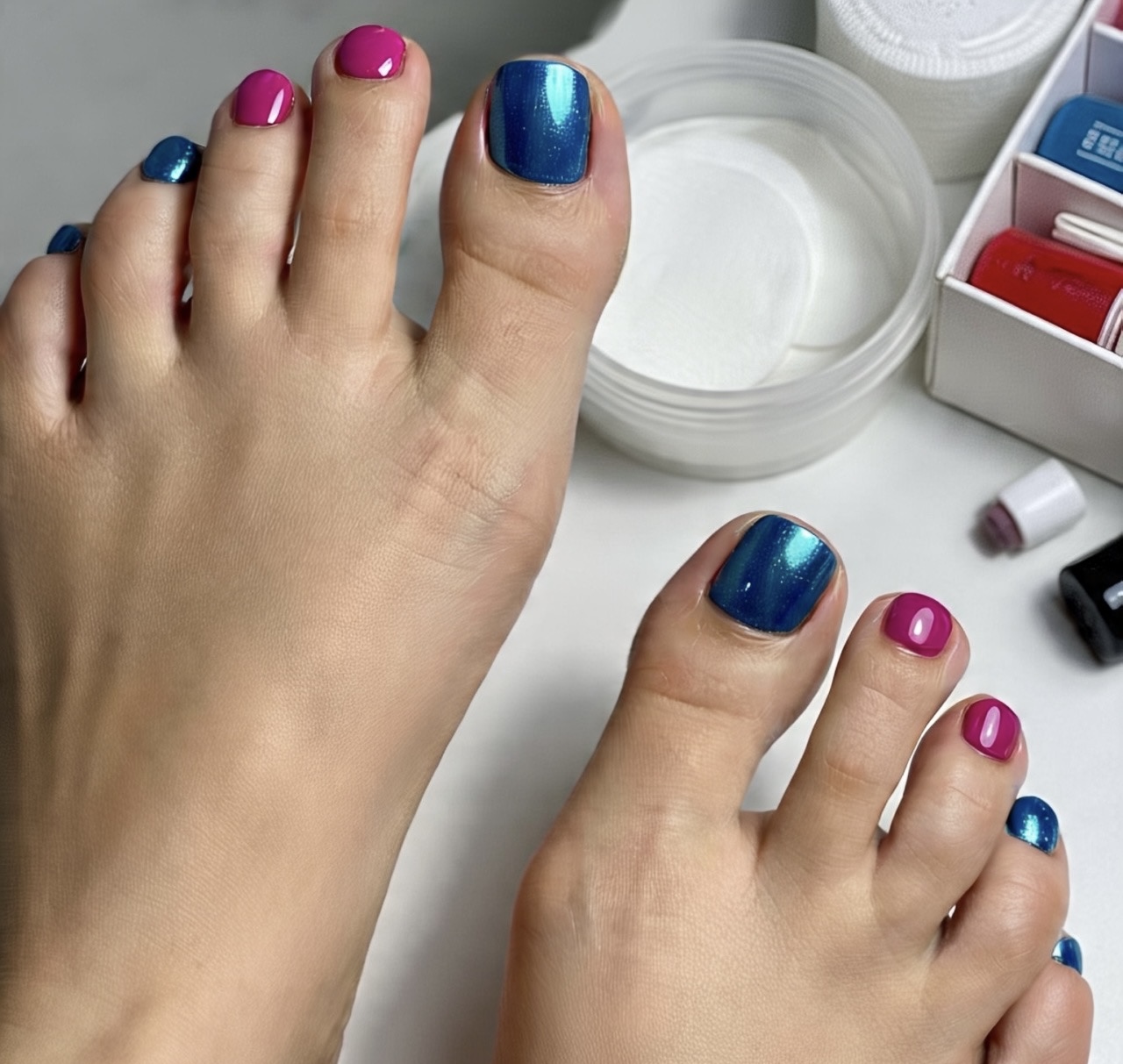 Gel polish removal either Hands or Feet 