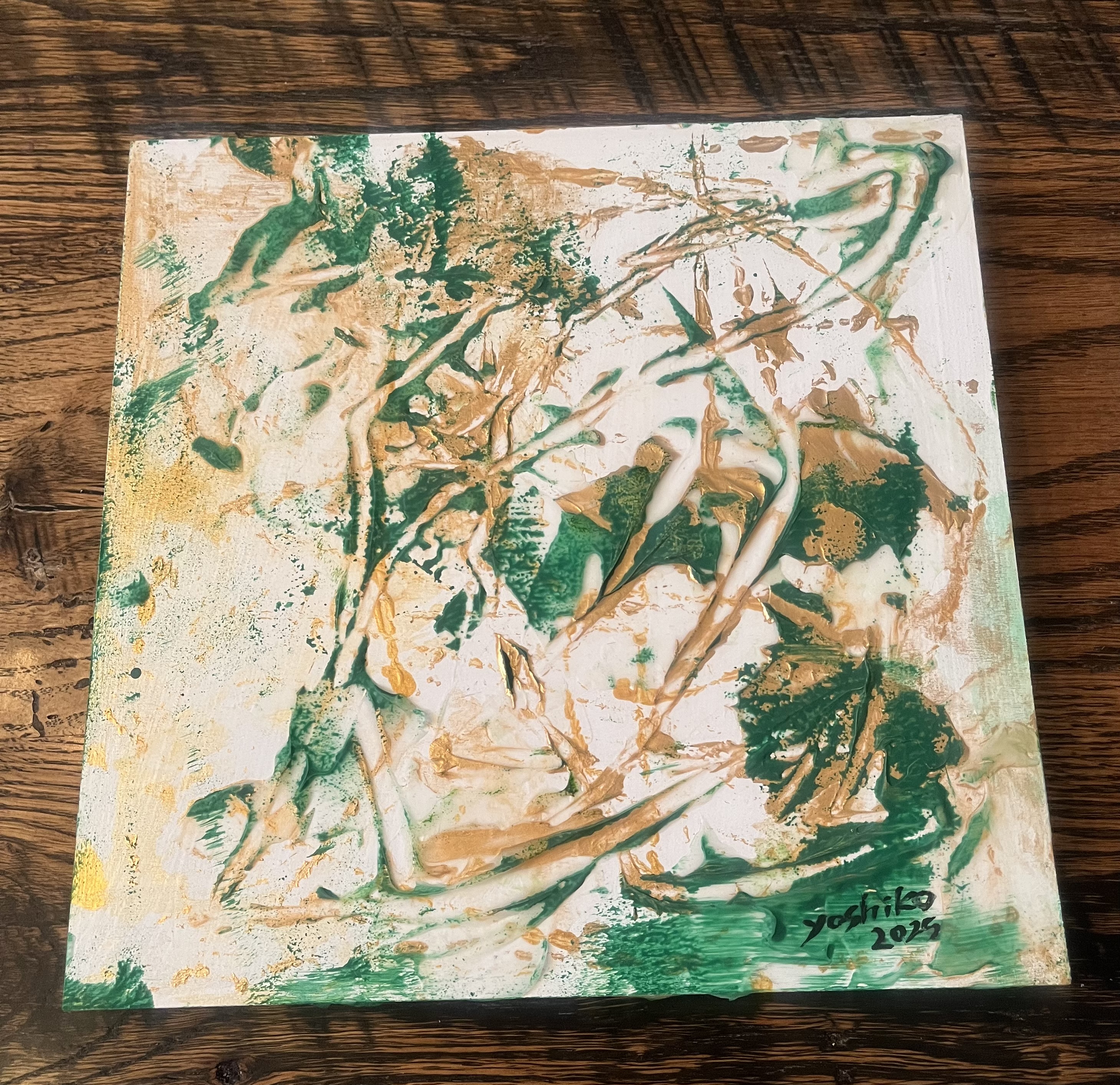 [SOLD OUT] Acrylic Painting on canvas 10' x 10” "Gold and Green"/ [売り切れ] アクリリック画材　25.4 cm x 25.4 cm 「金と緑」