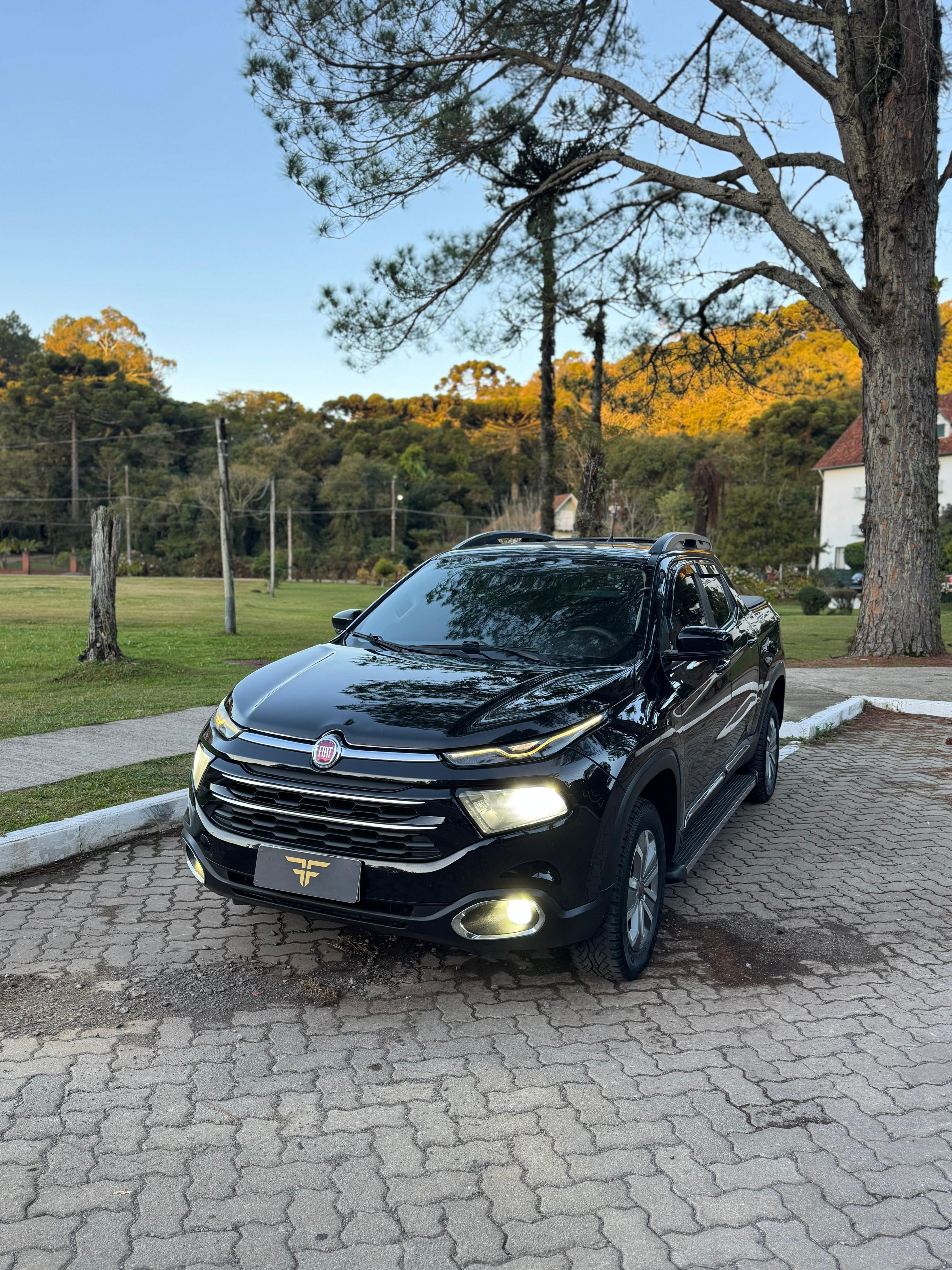 FIAT TORO FREEDOM 1.8 2017 FLEX