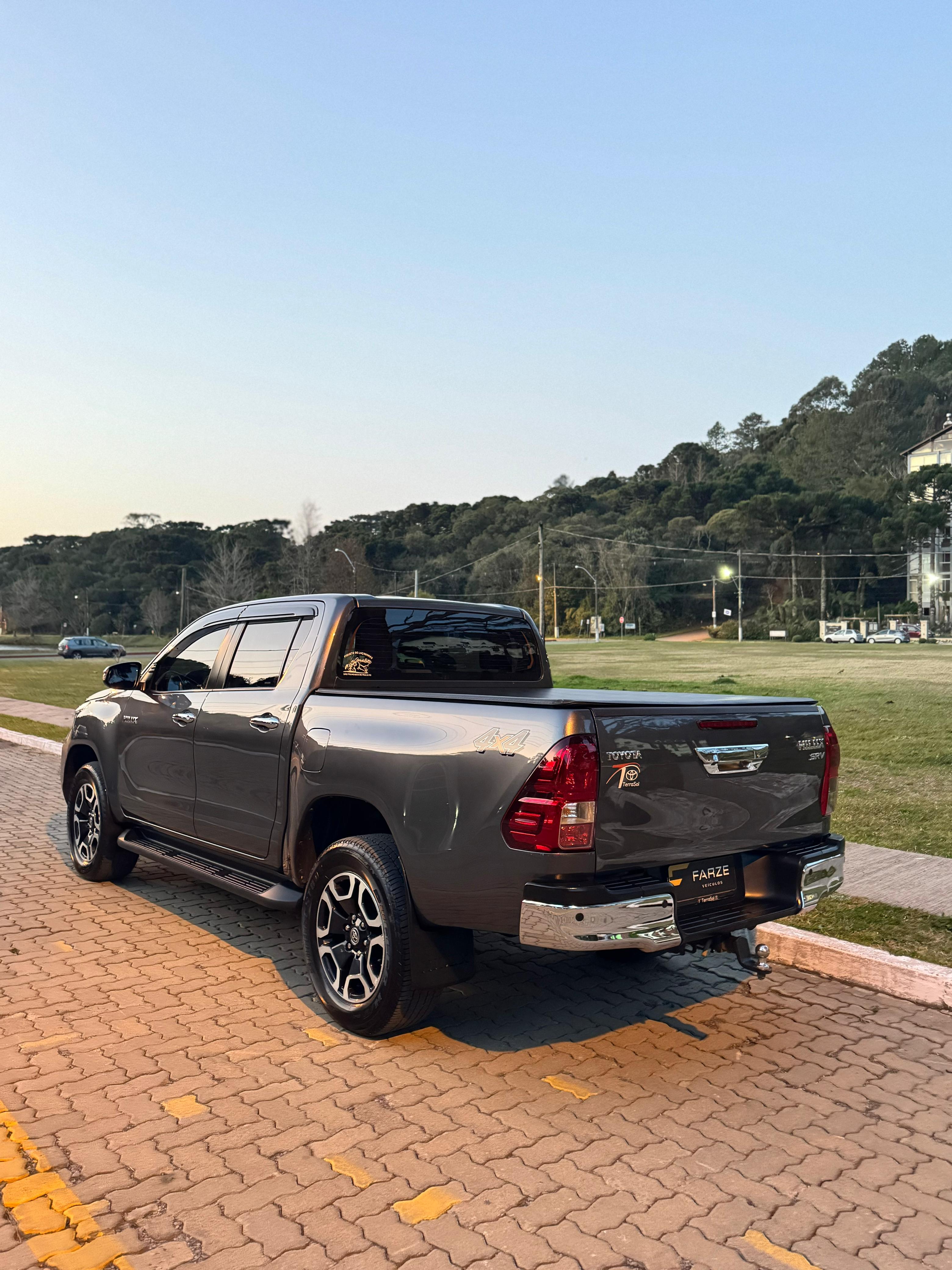 TOYOTA HILUX SRV 2022