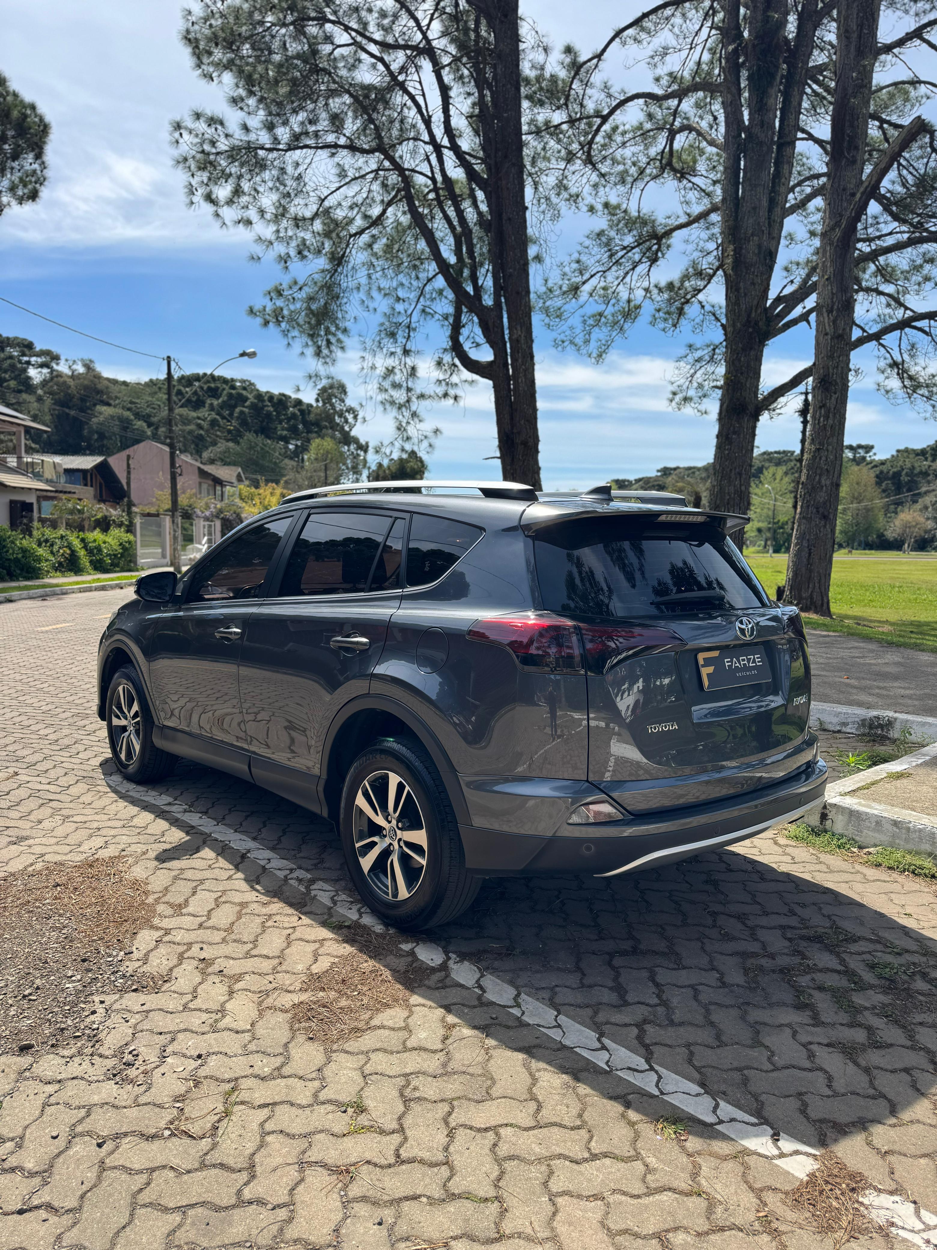 TOYOTA RAV4 TOP 2018