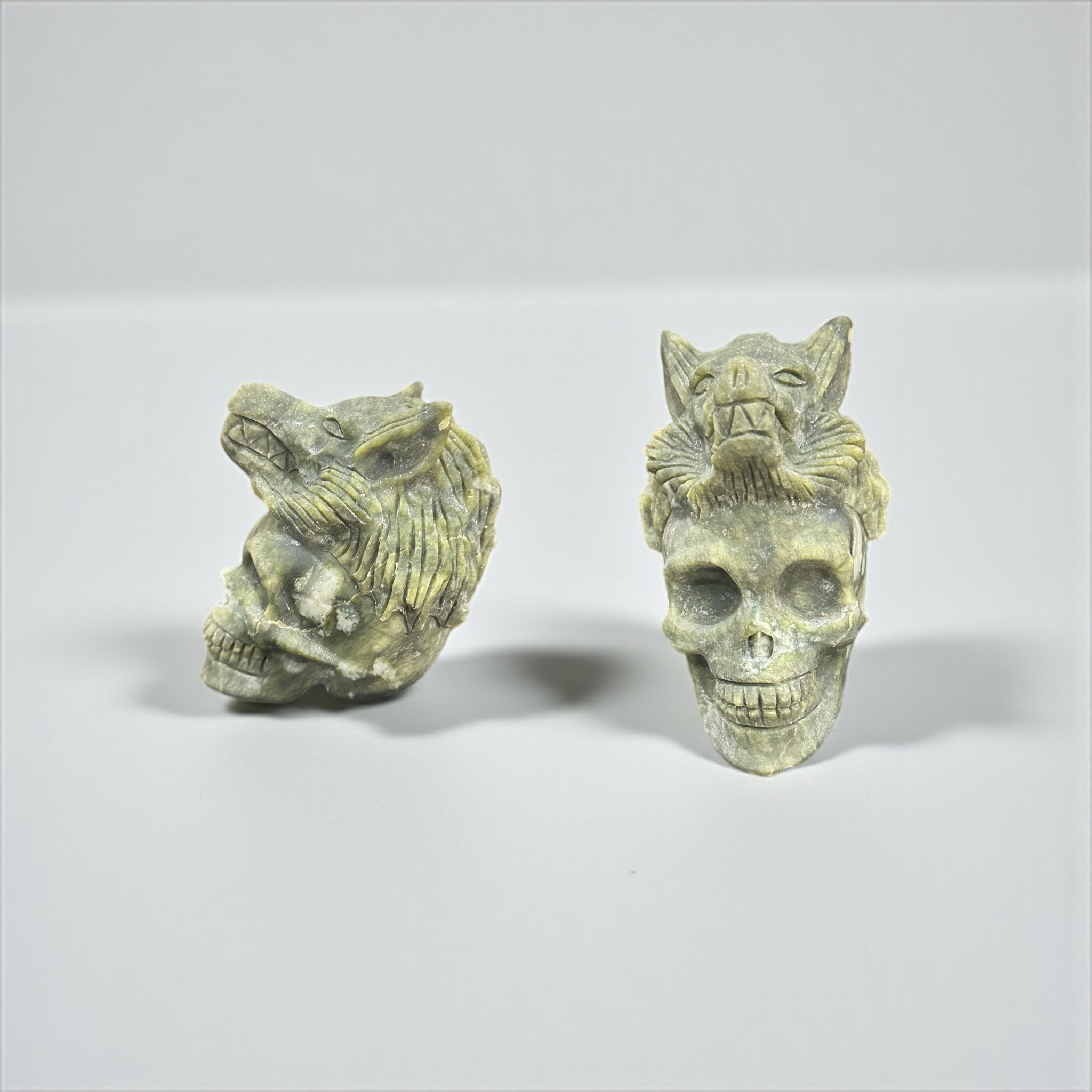 Nephrite Jade Wolf/Skull 