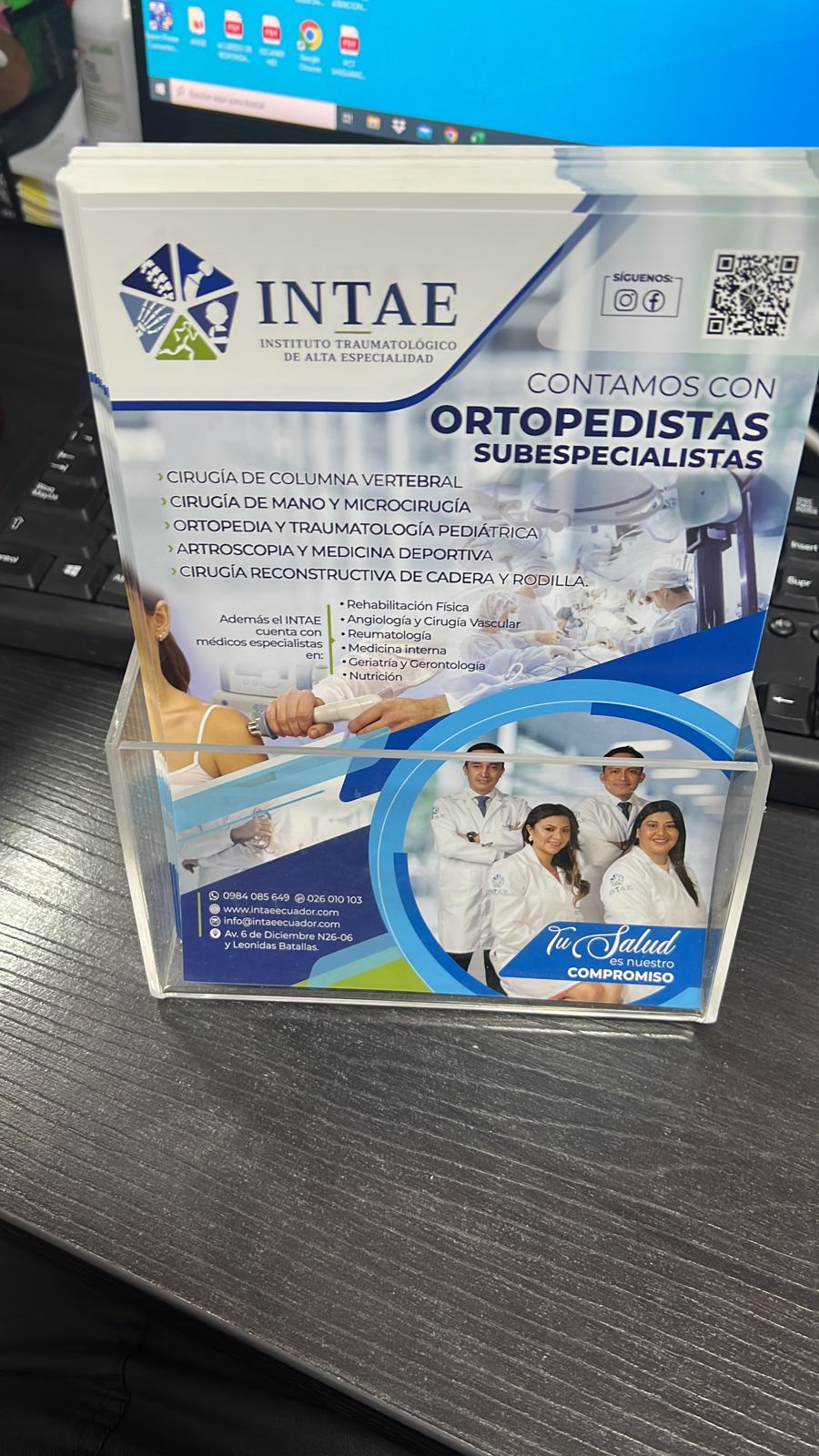 FOLLETOS Y TRIPTICOS