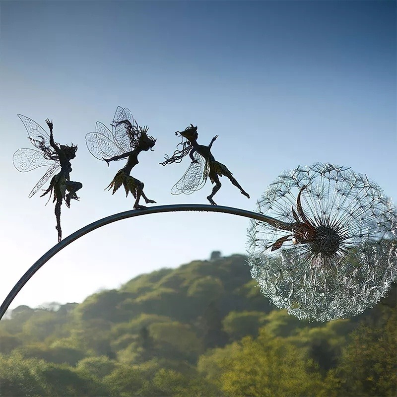 Wonderland-like Garden Decoration