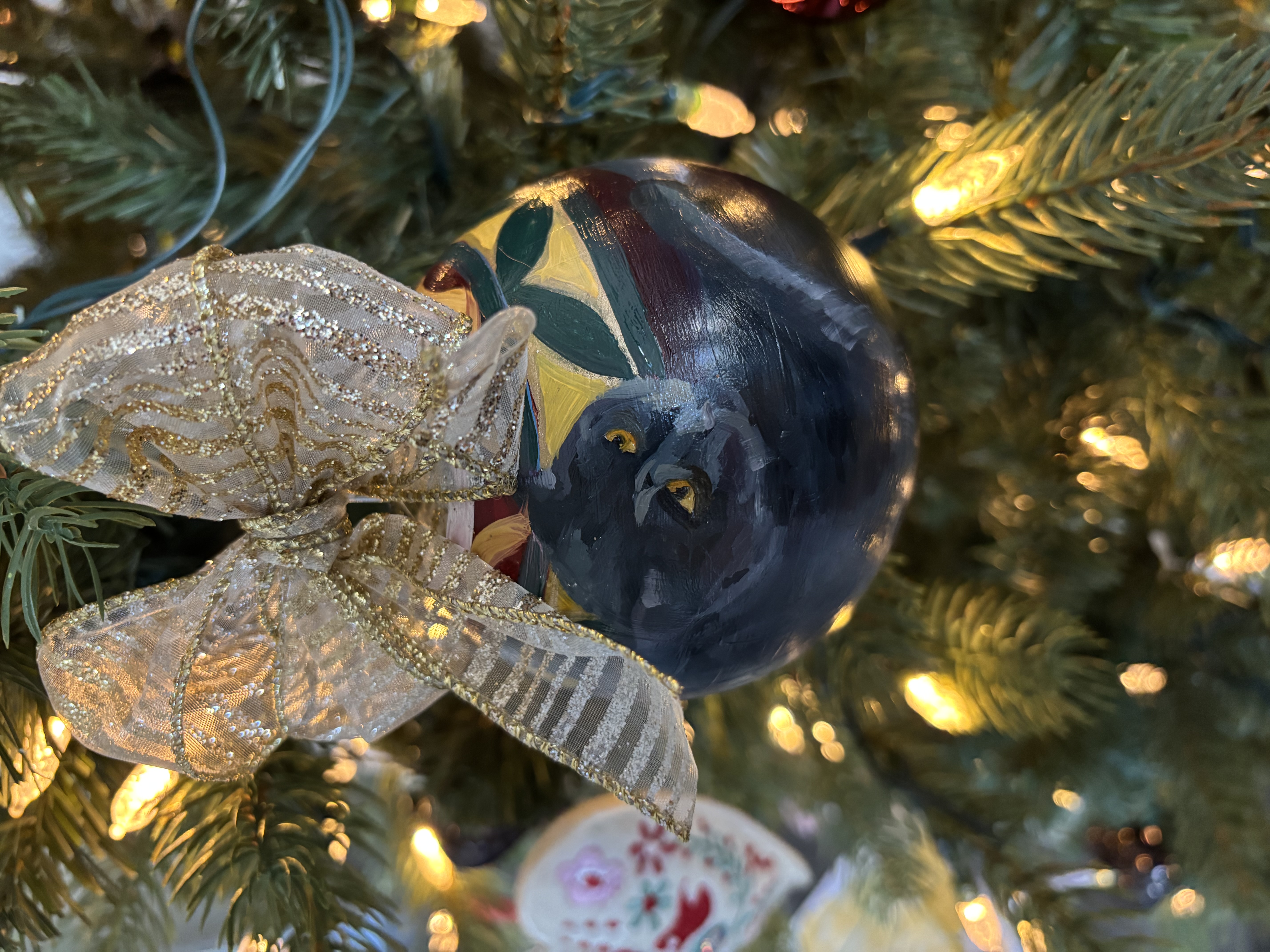 Hand-Painted Christmas Ornament — Black Cat & Holiday Garland (Original Oil, 3.35")