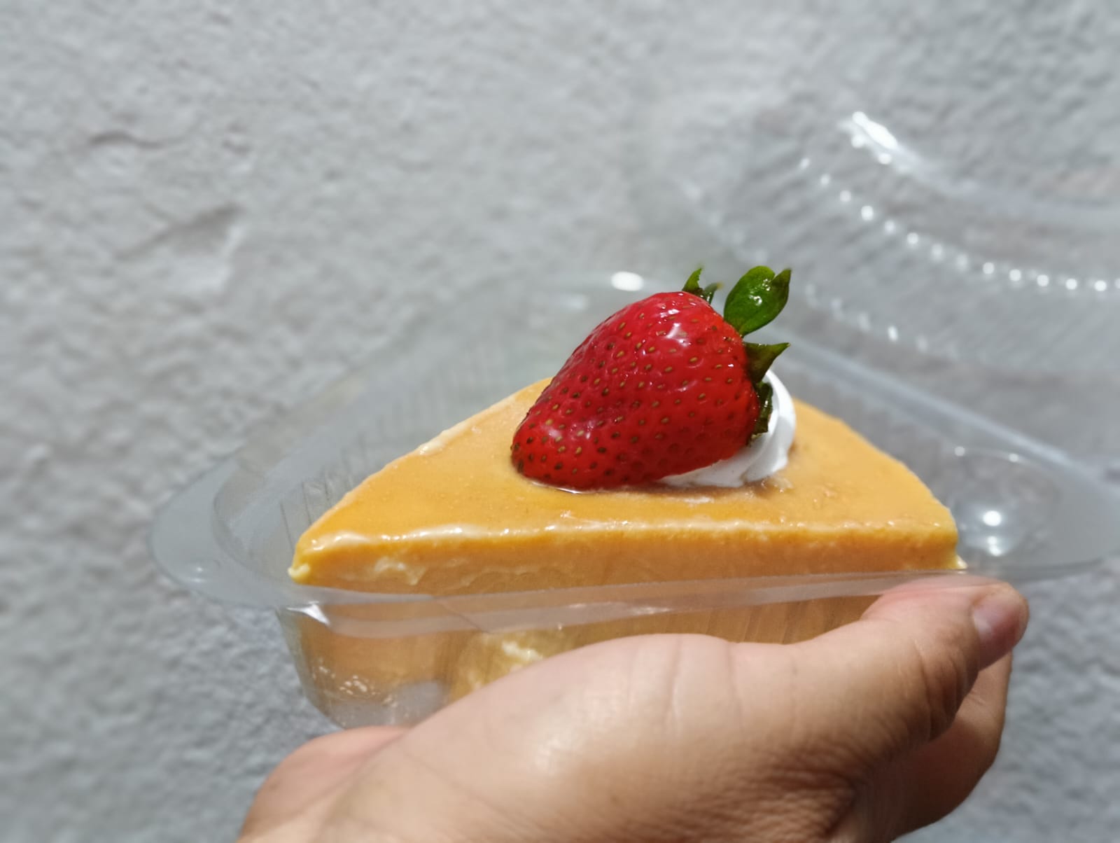 Pastel de queso con fresa