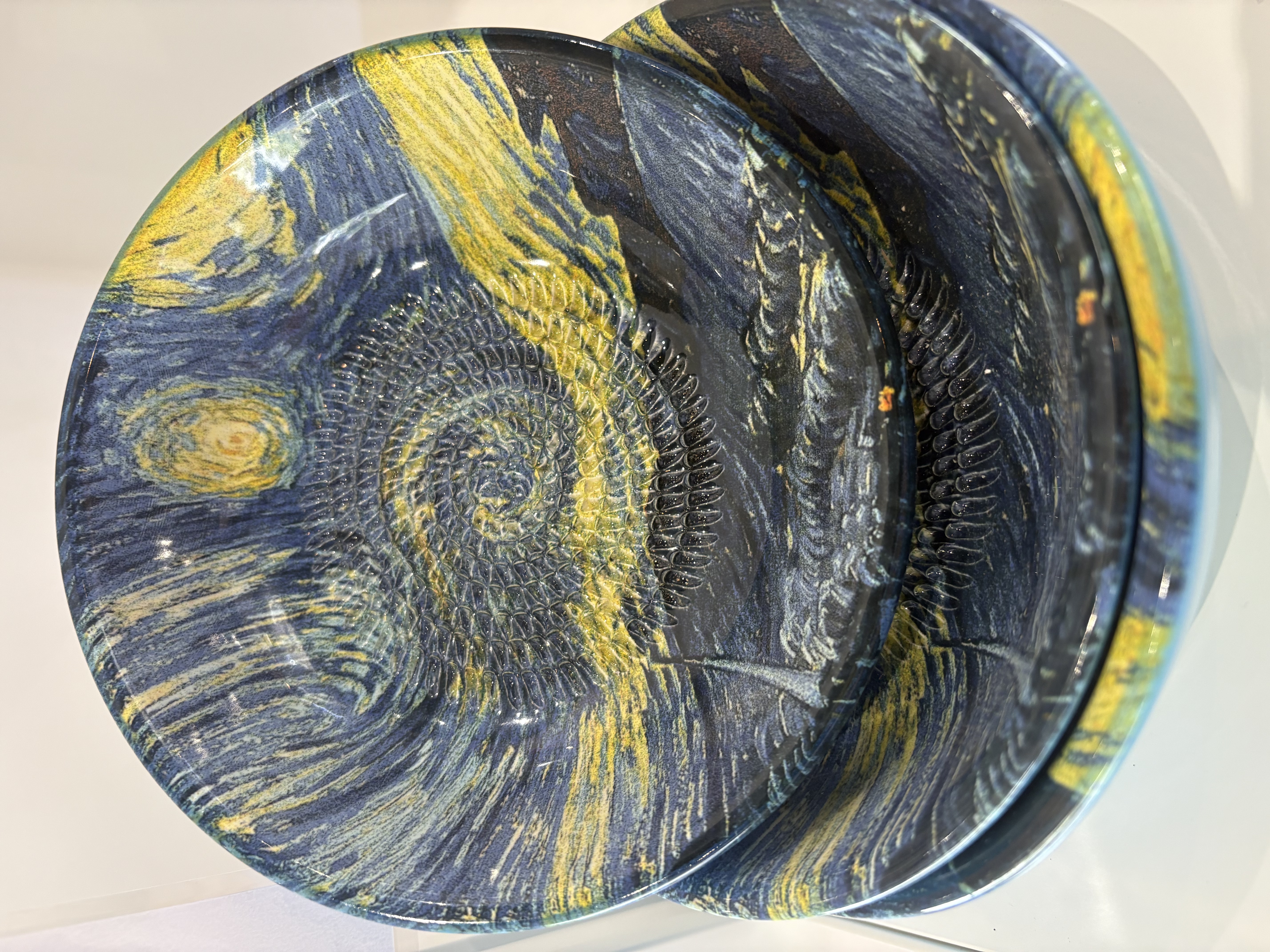 Assiette à râper inspirée de La Nuit étoilée