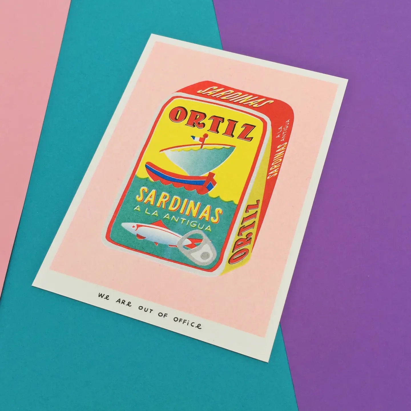 Tirage risographique d'une boîte pleine de sardines
