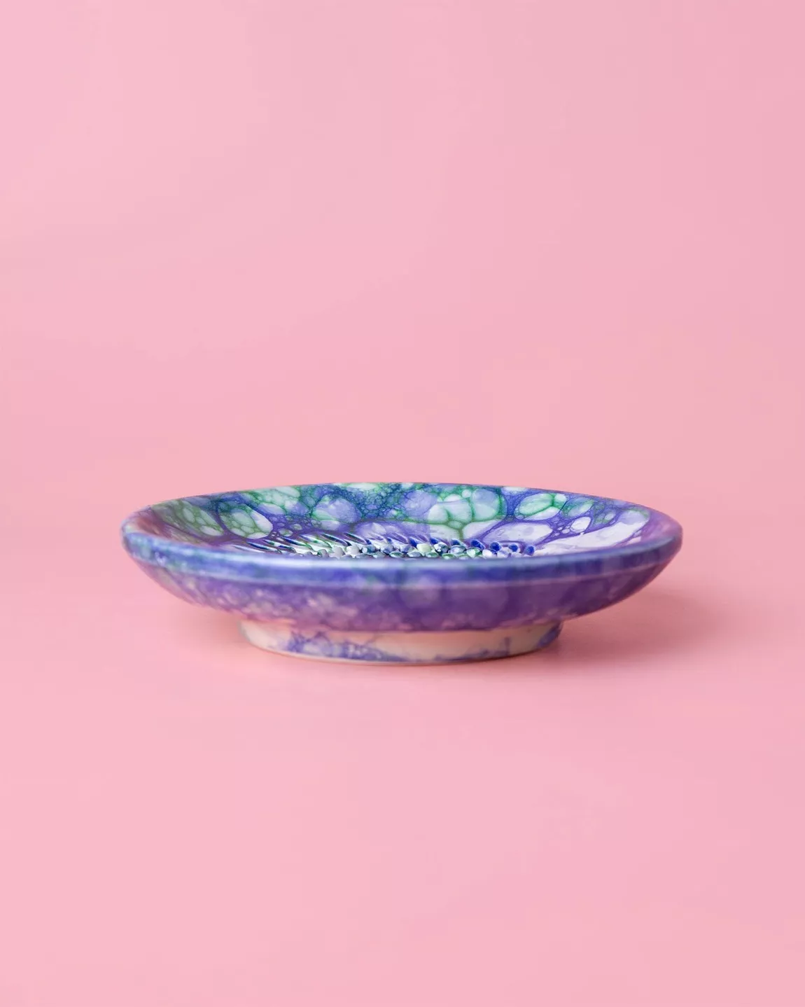 Assiette râpe en céramique